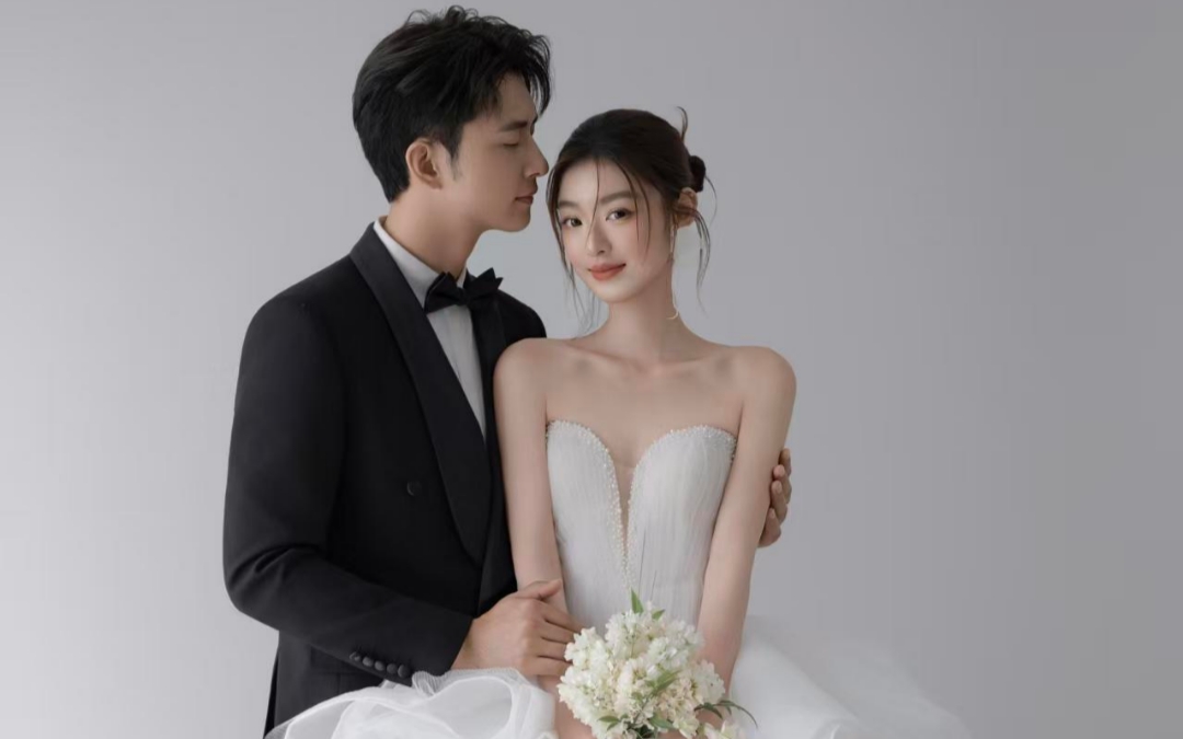 室内高定婚纱照