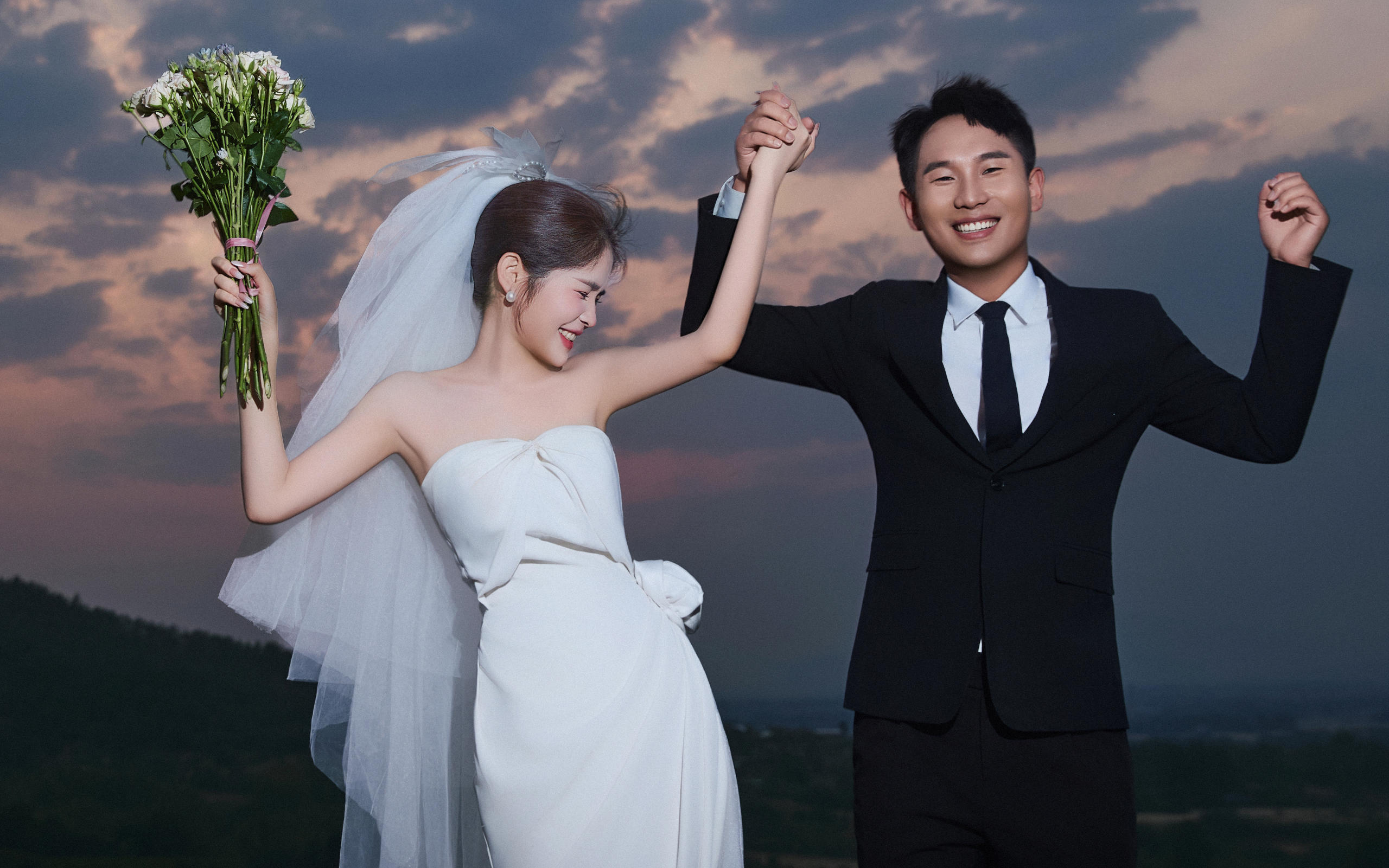 生命力感山顶婚纱照