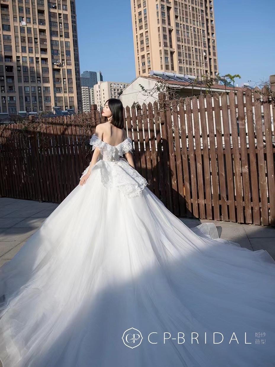 【一白】一字肩立体蕾丝仪式纱