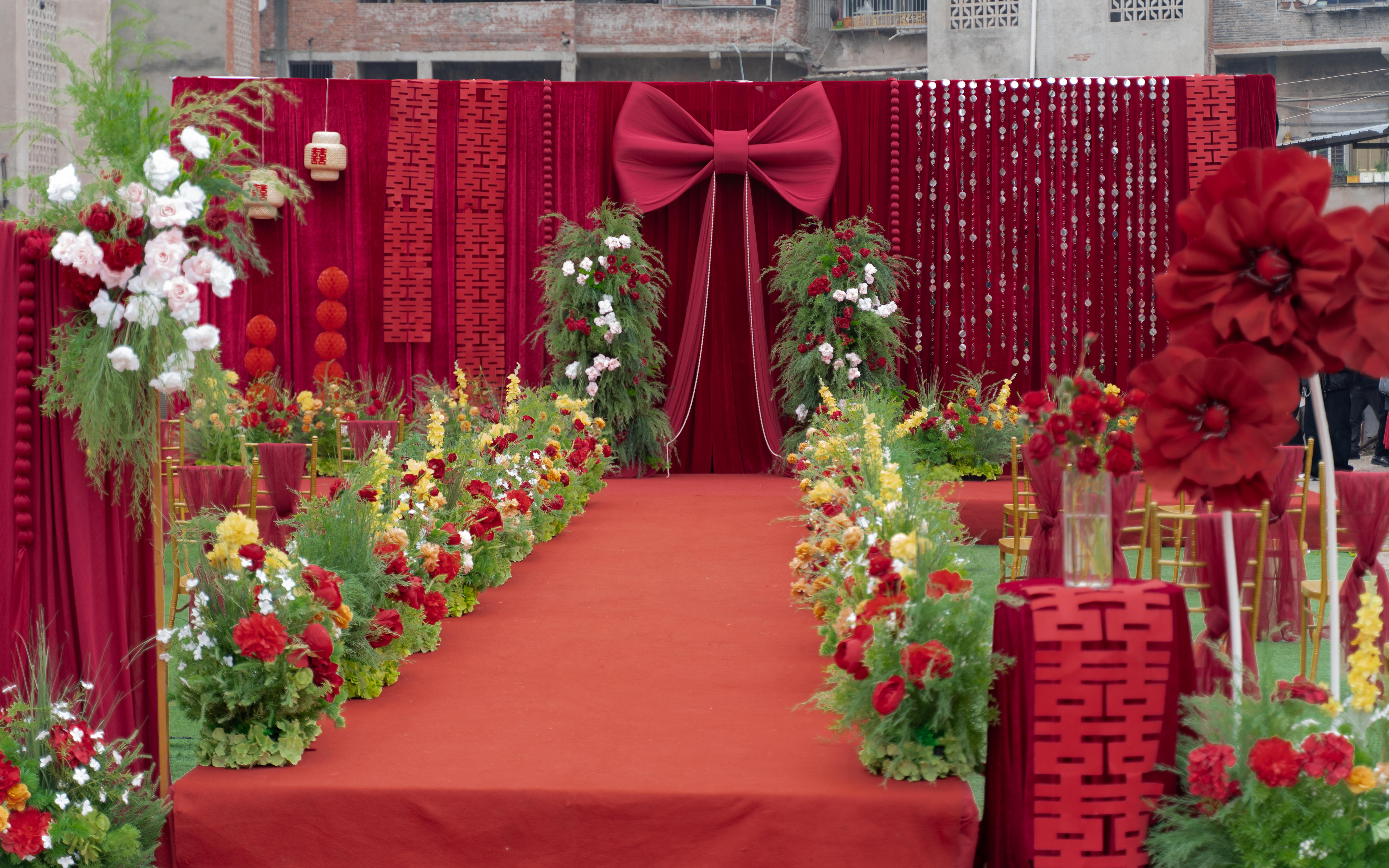 罗渡镇室外红色自然系