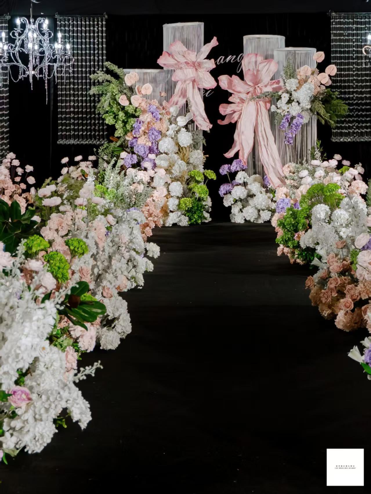 小清新鲜花水晶流苏室内婚礼