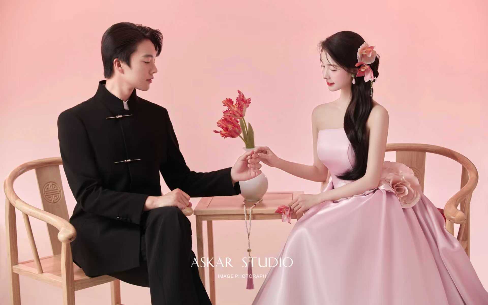 甜妹新娘必选❗️粉色新中式婚纱照真的好乖呀