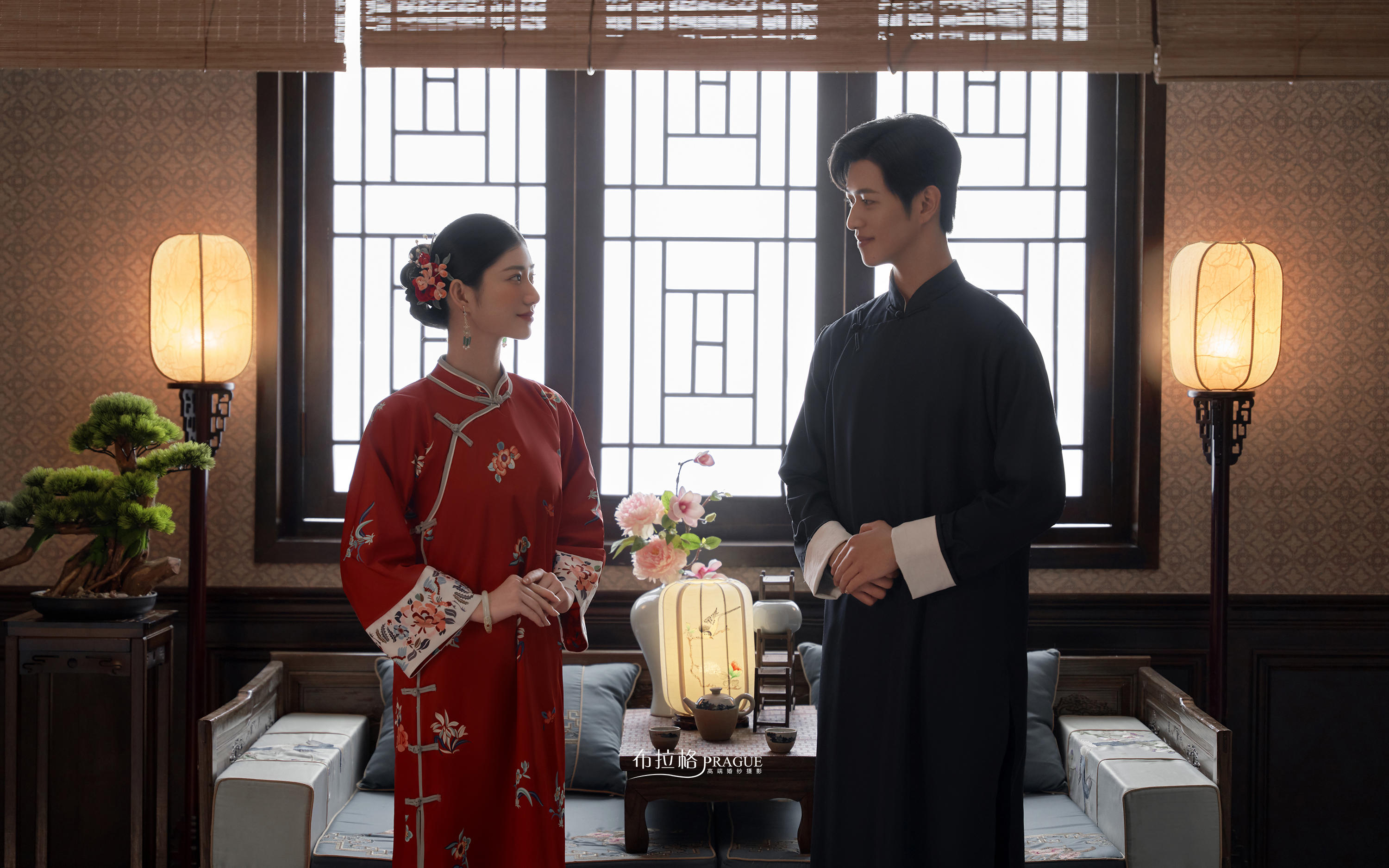 中式內(nèi)景婚紗照