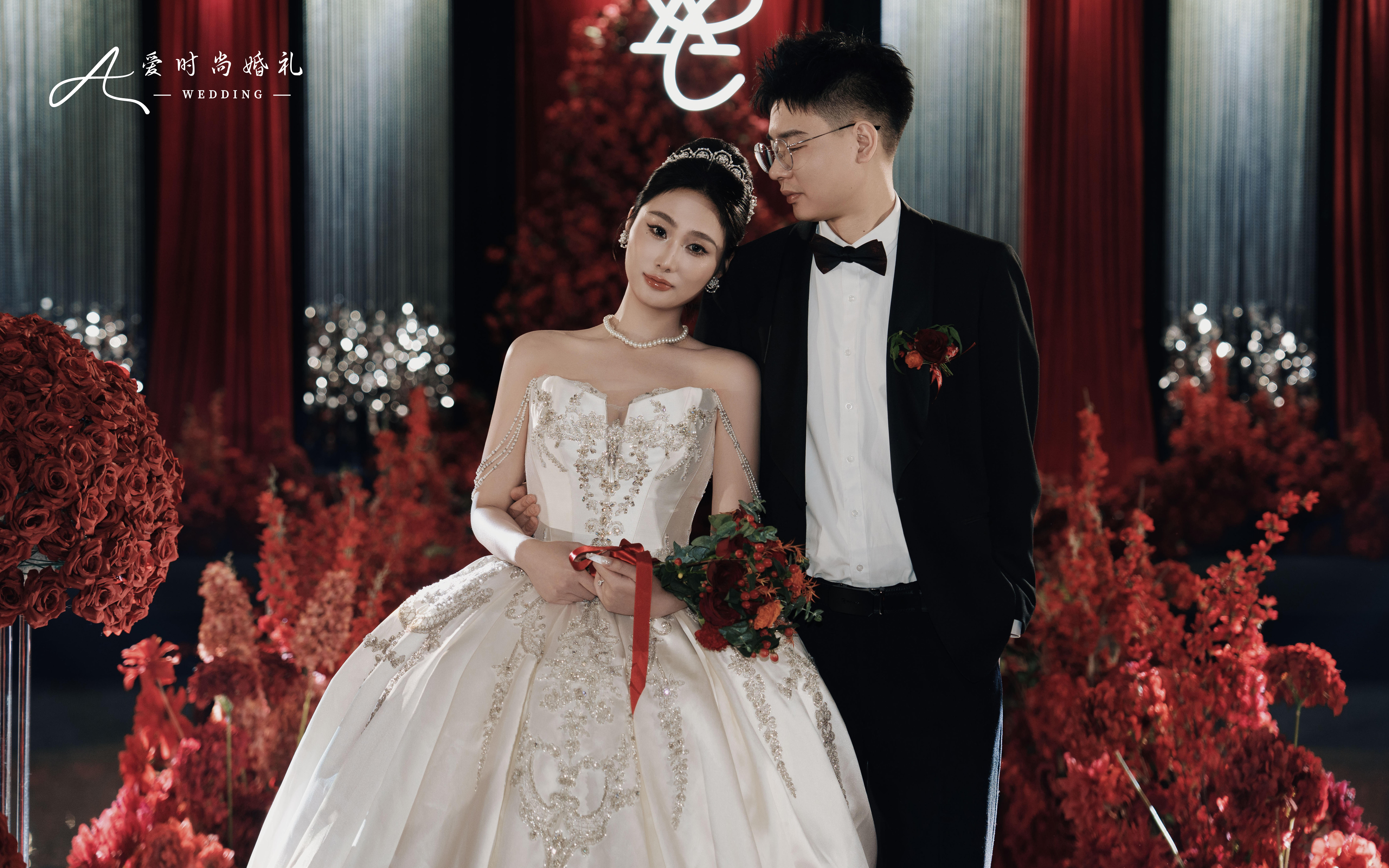 红与简的高级感