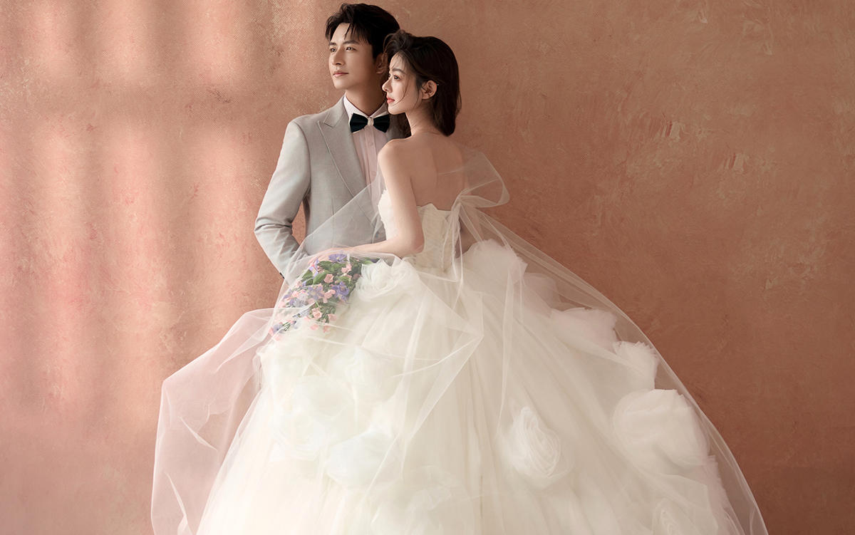 清新氛围感内景婚纱照