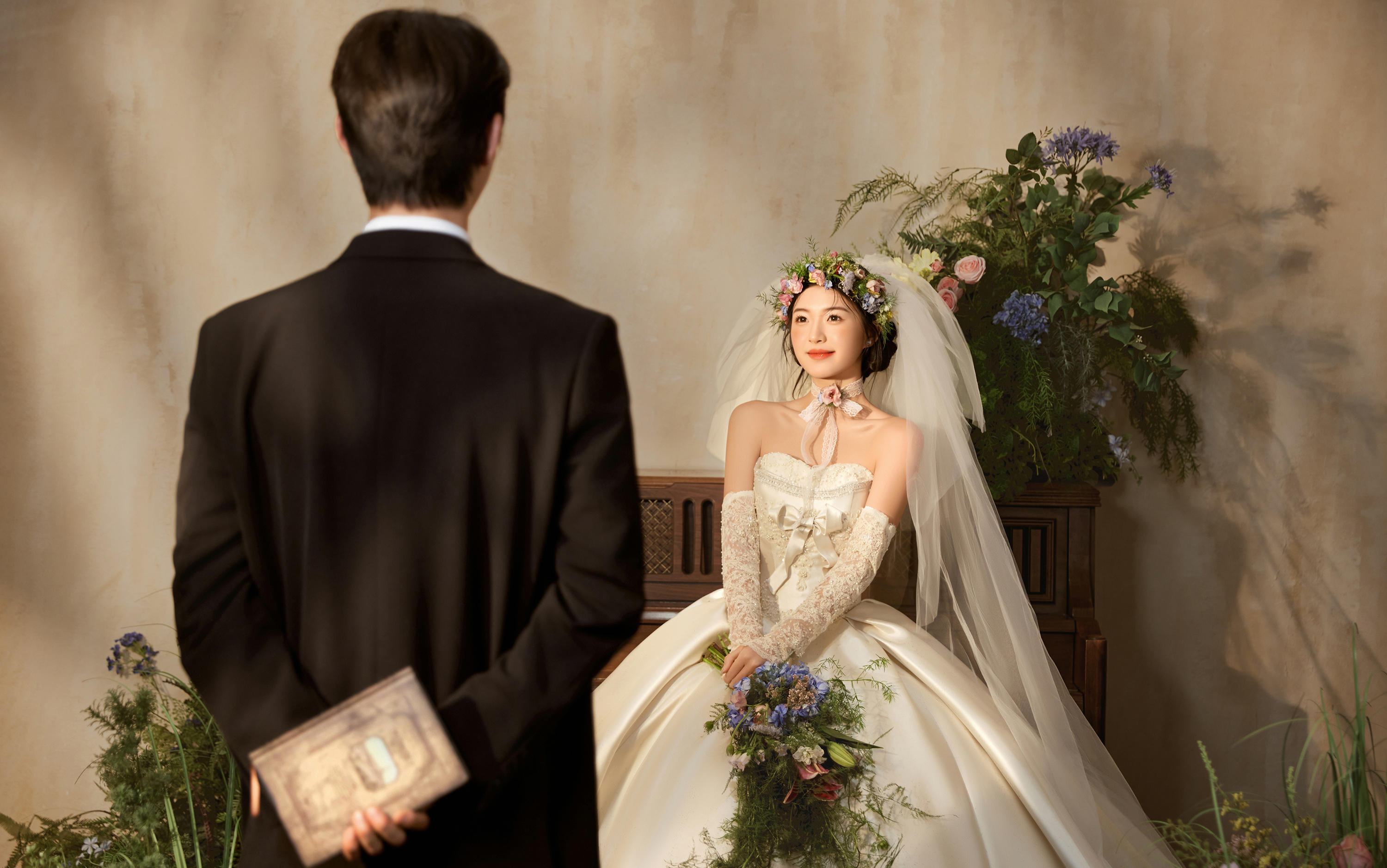 【南法晨光】美到失語(yǔ)！法式復(fù)古婚紗照把浪漫拉滿