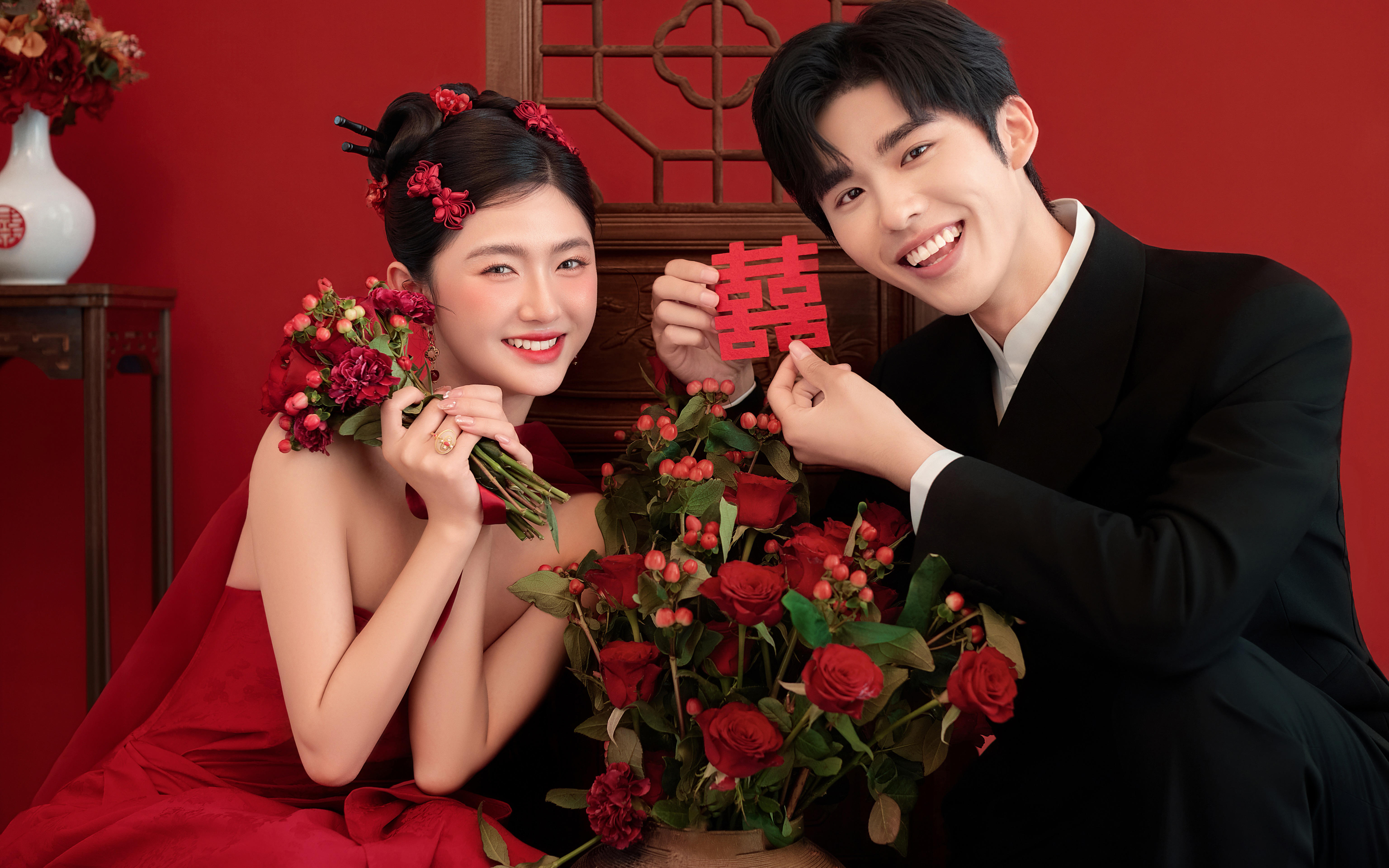 當(dāng)中國(guó)紅遇上中式風(fēng)婚紗照