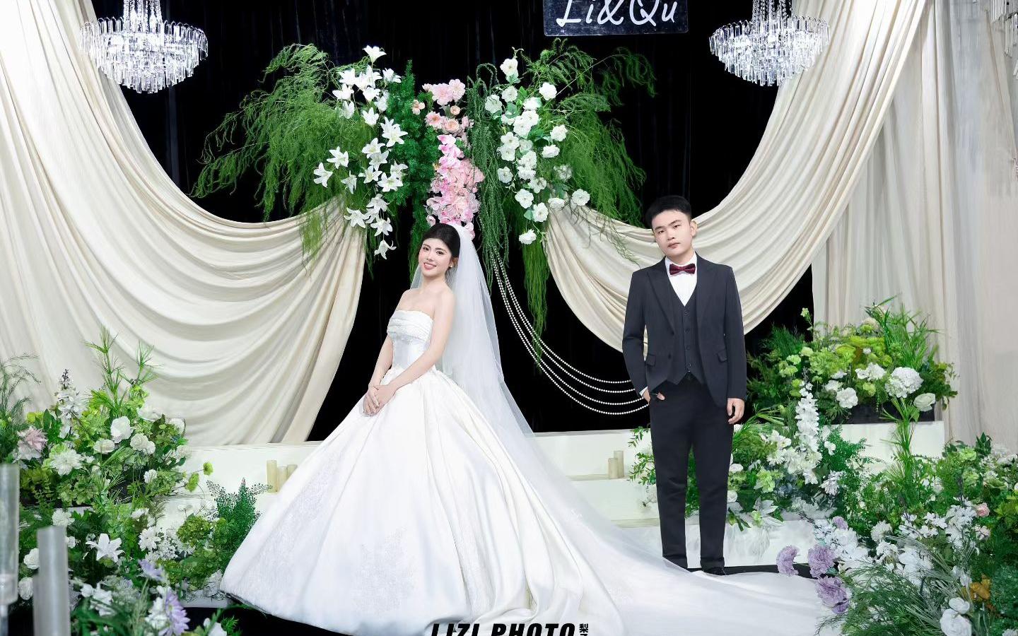 潜山婚庆 一 爱逢其时