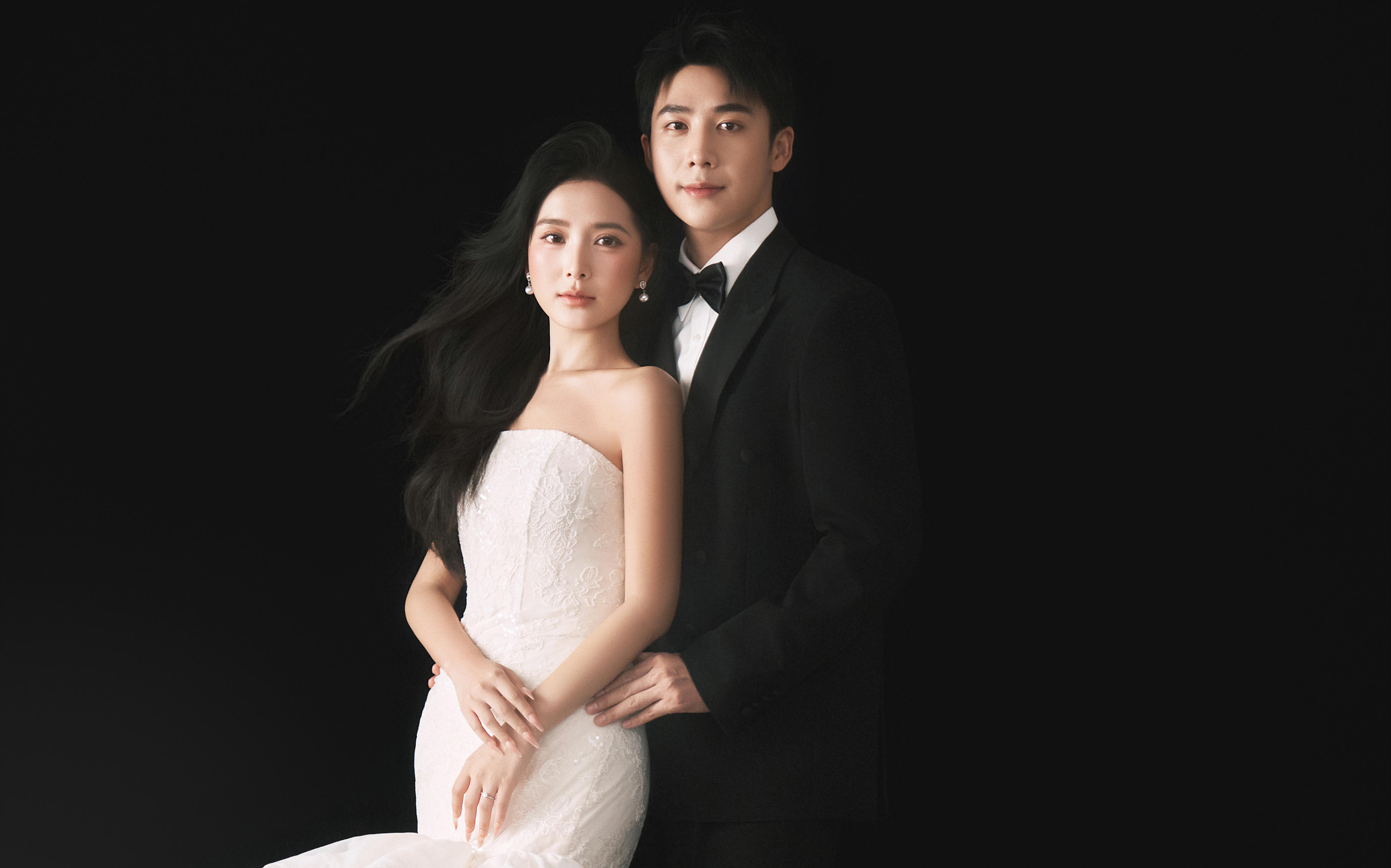 黑與白的光影詩(shī)??在極簡(jiǎn)里雕刻永恒的愛(ài)情