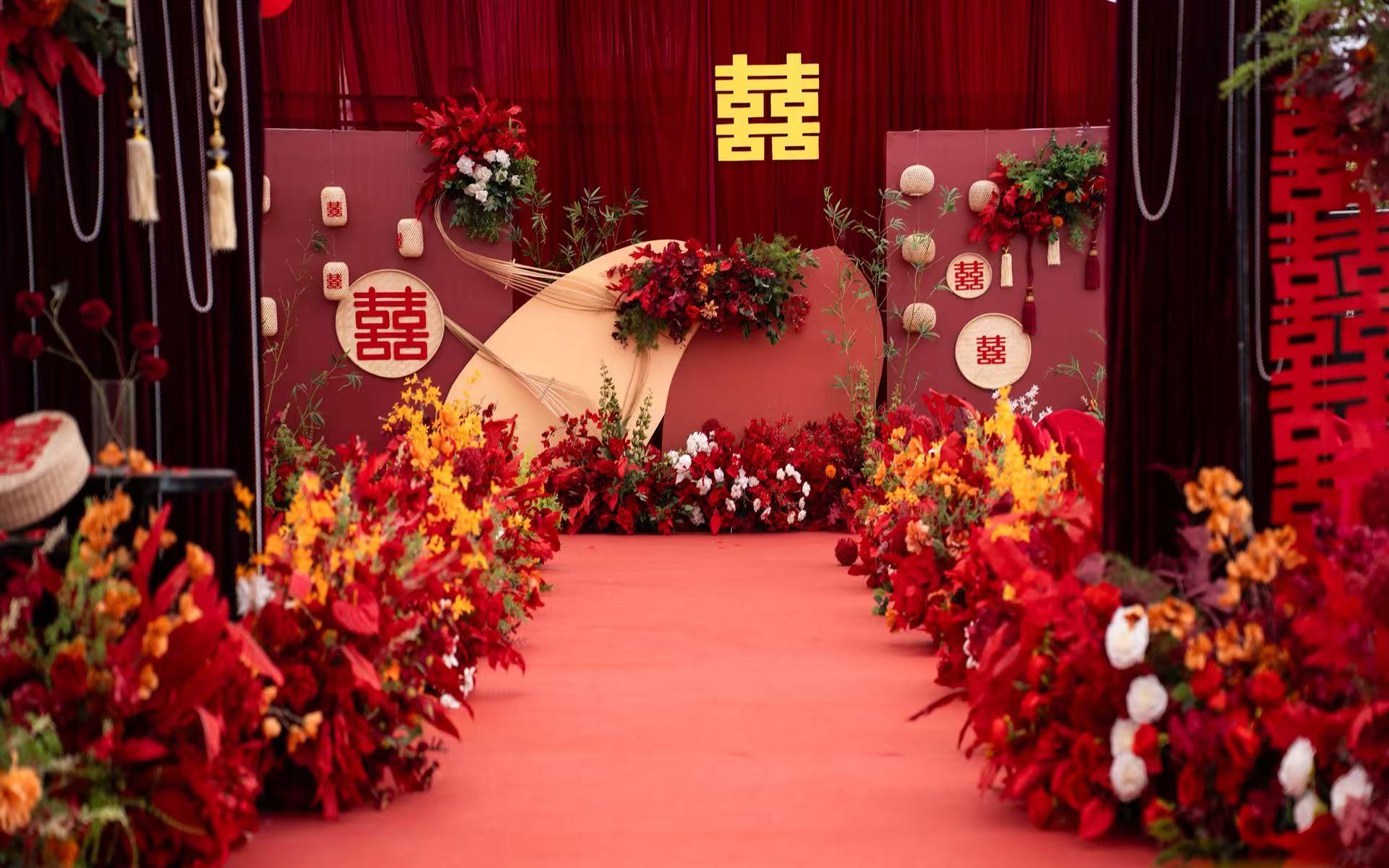 新中式紅韻婚禮，典雅與現(xiàn)代的溫柔邂逅