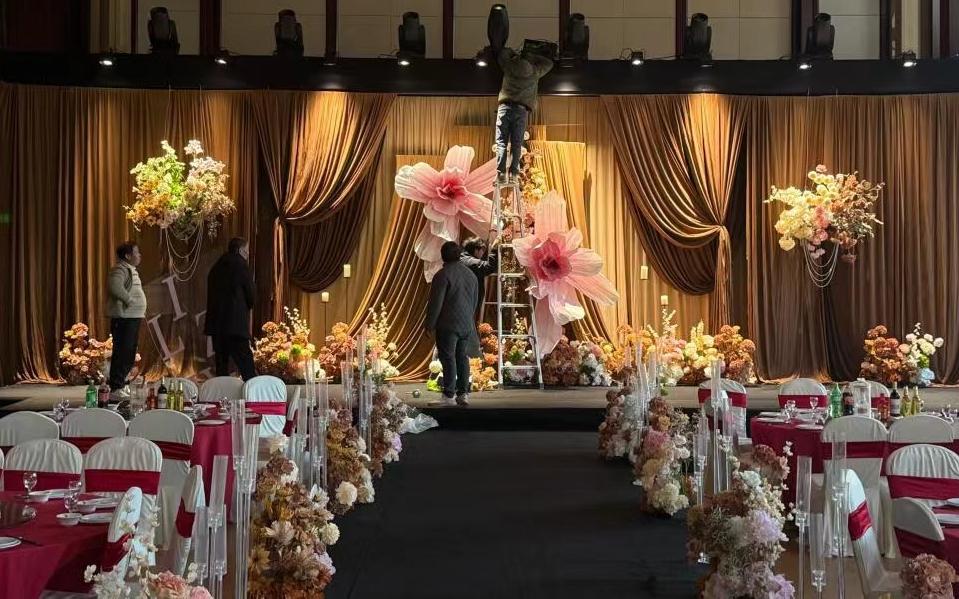 咖色韩式布幔婚礼