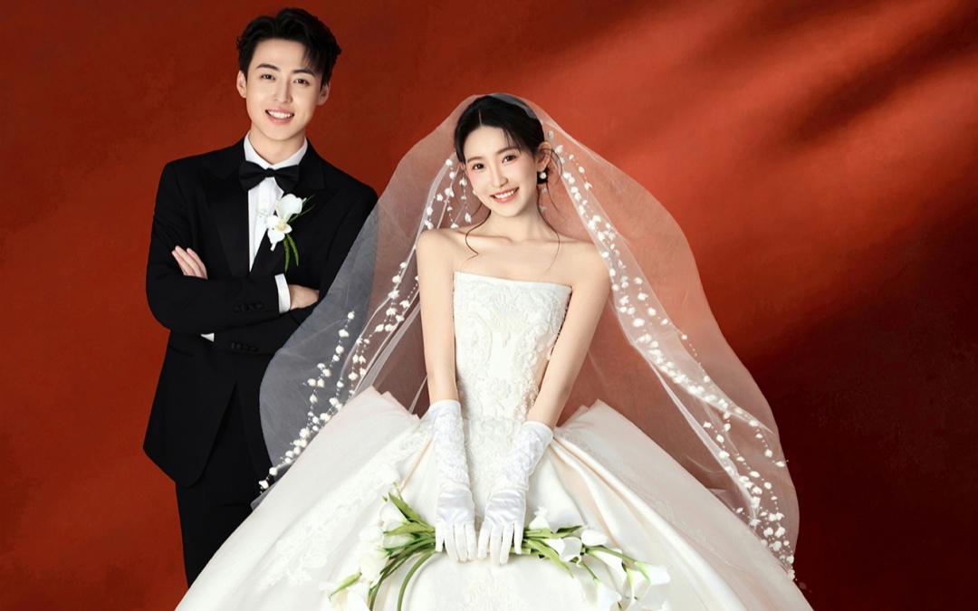 復(fù)古婚紗照真的反復(fù)心動(dòng)吖??鈴蘭頭紗美翻