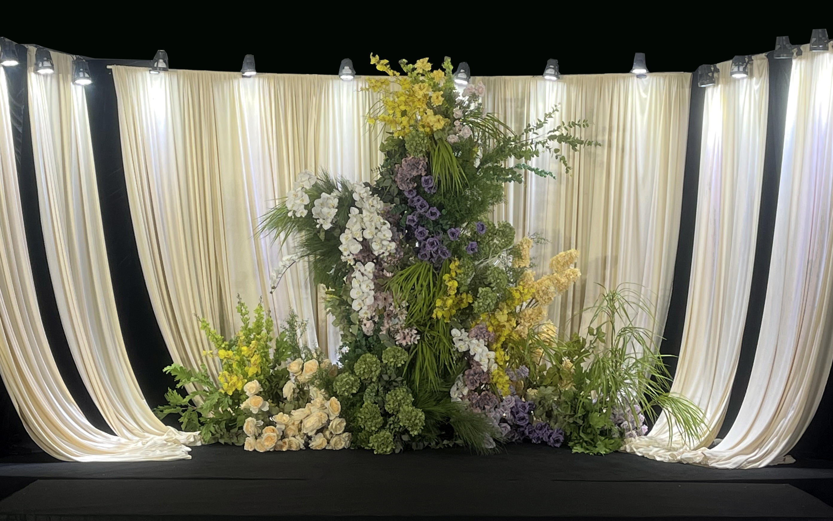 小预算酒店香槟色婚礼案例