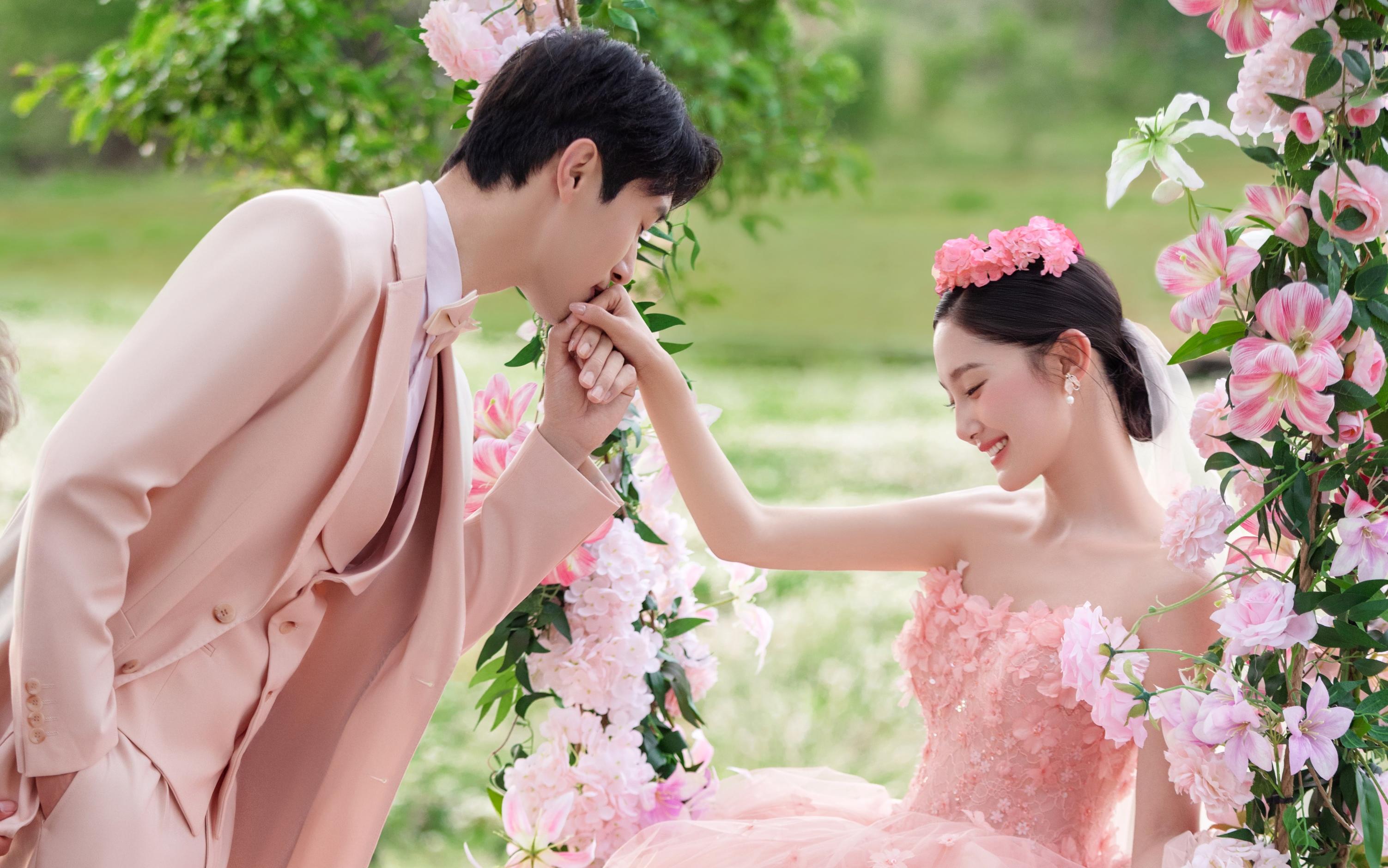 谁懂啊❗花神降临🌸少女感爆棚的婚纱照~