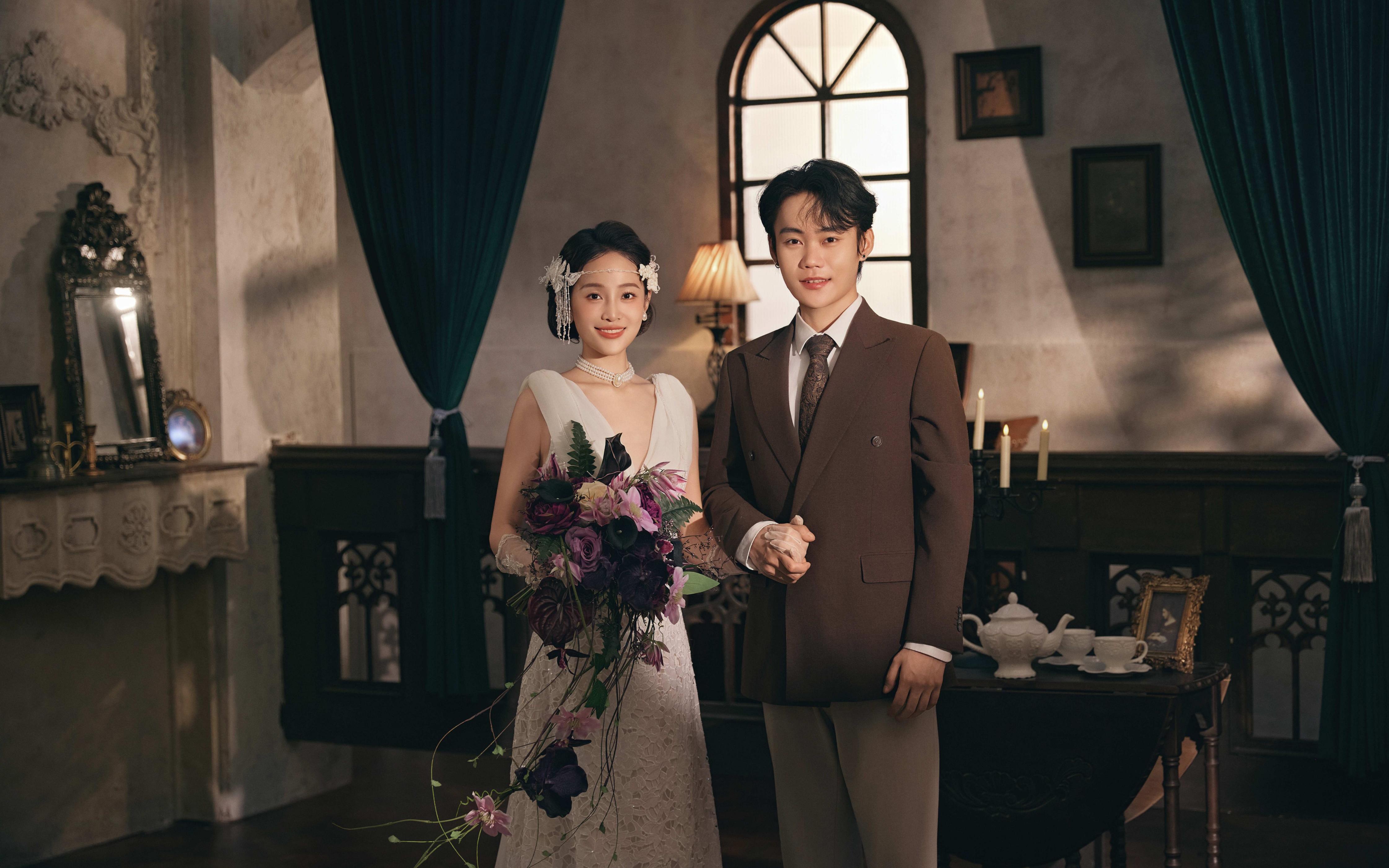 邂逅浪漫时光，优雅到骨子里的法式复古婚纱照