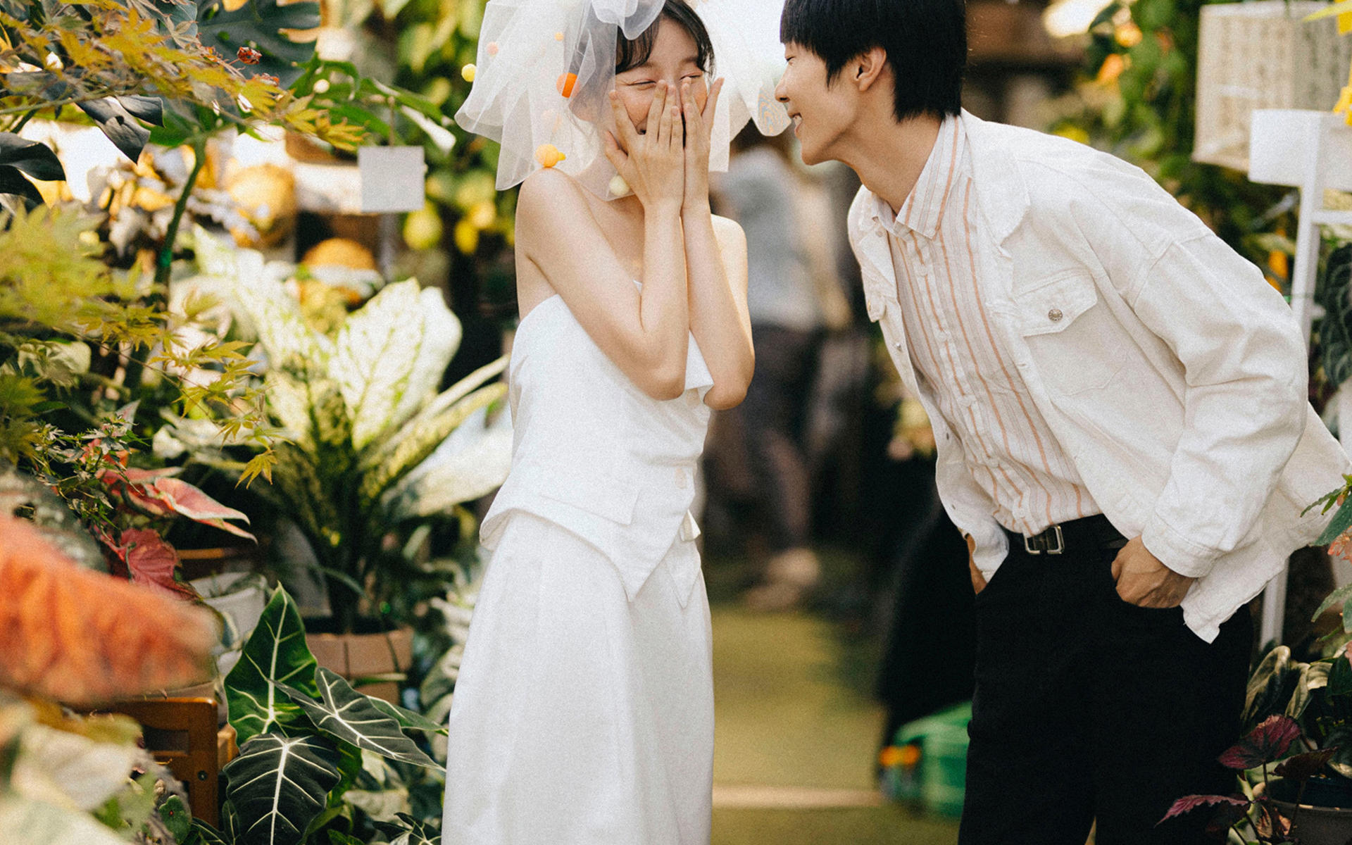 【施华洛摄影】怀旧胶片风格花店婚纱照