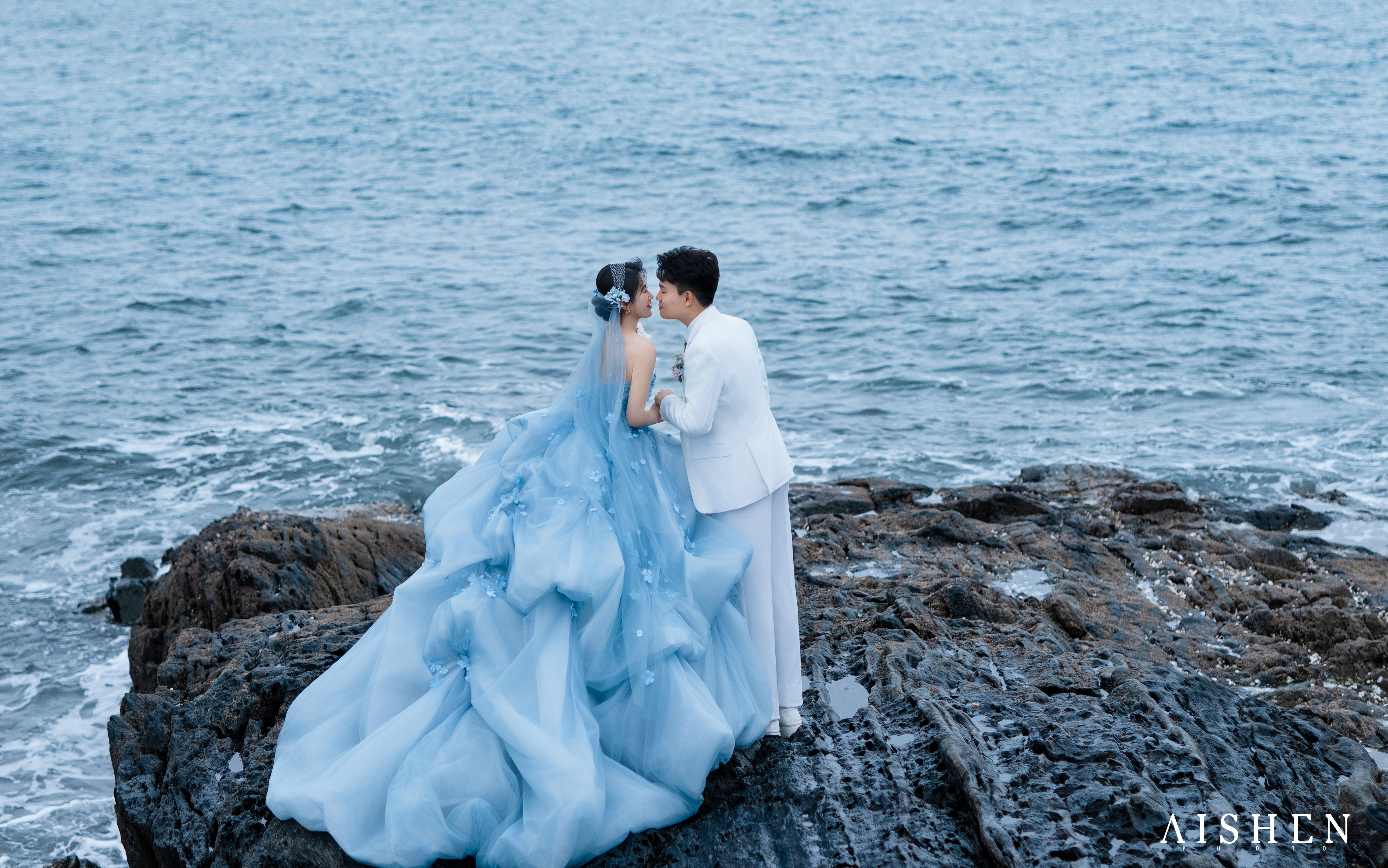 客片｜青島的海真的超級適合拍婚紗照