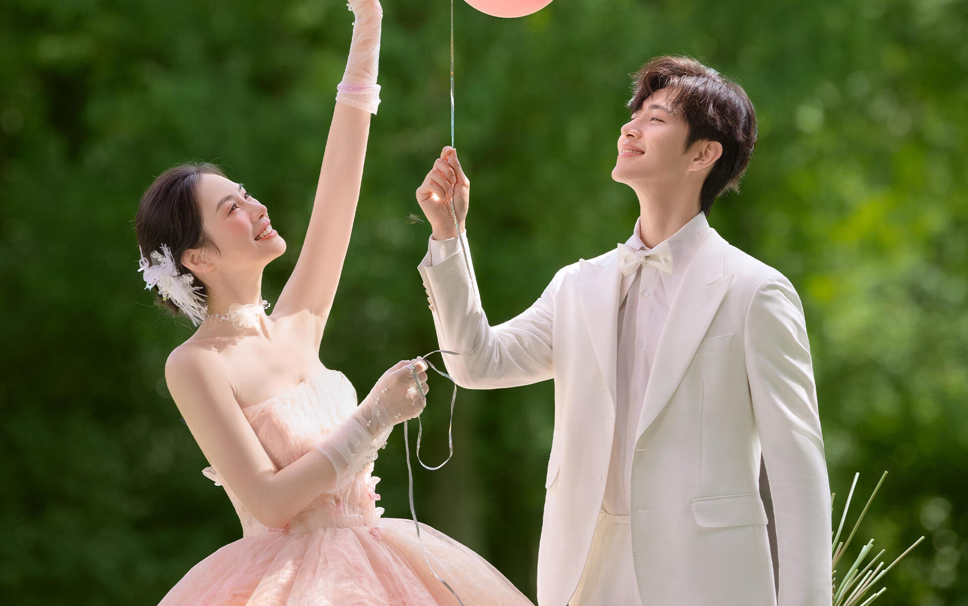 【森系浪漫婚紗照滿是少女感】