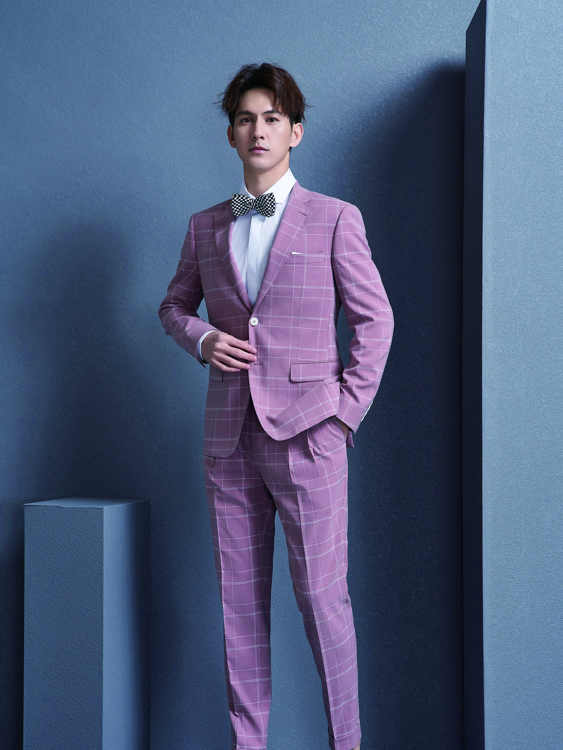 粉色系小清新格子西服