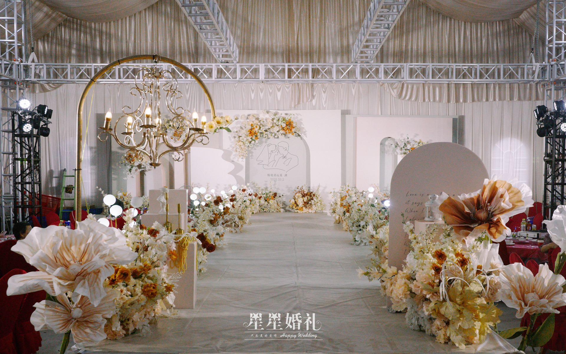 小预算香槟暖色婚礼