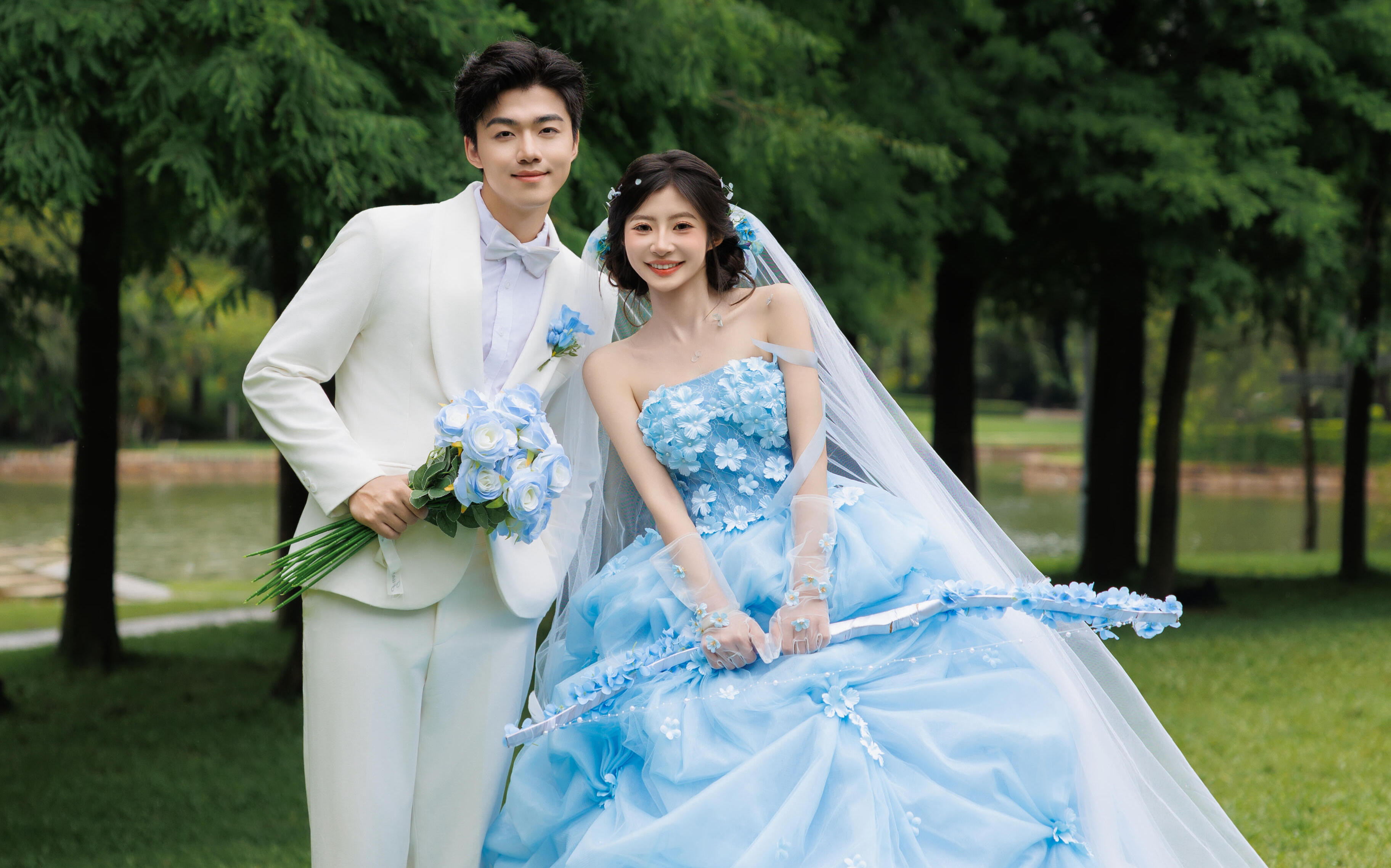 綠意下的浪漫 森系婚紗照的自然之美