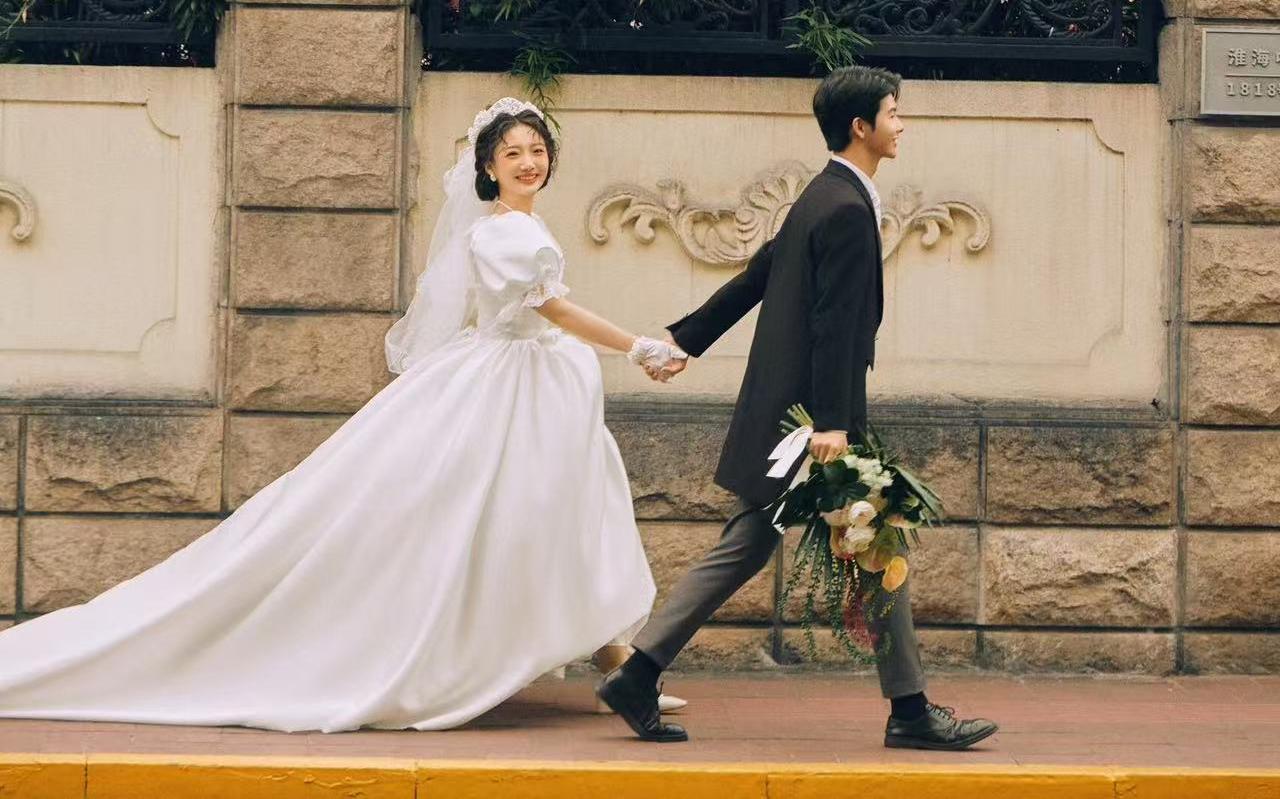 【答應(yīng)我一定要去拍法式街拍婚紗照】