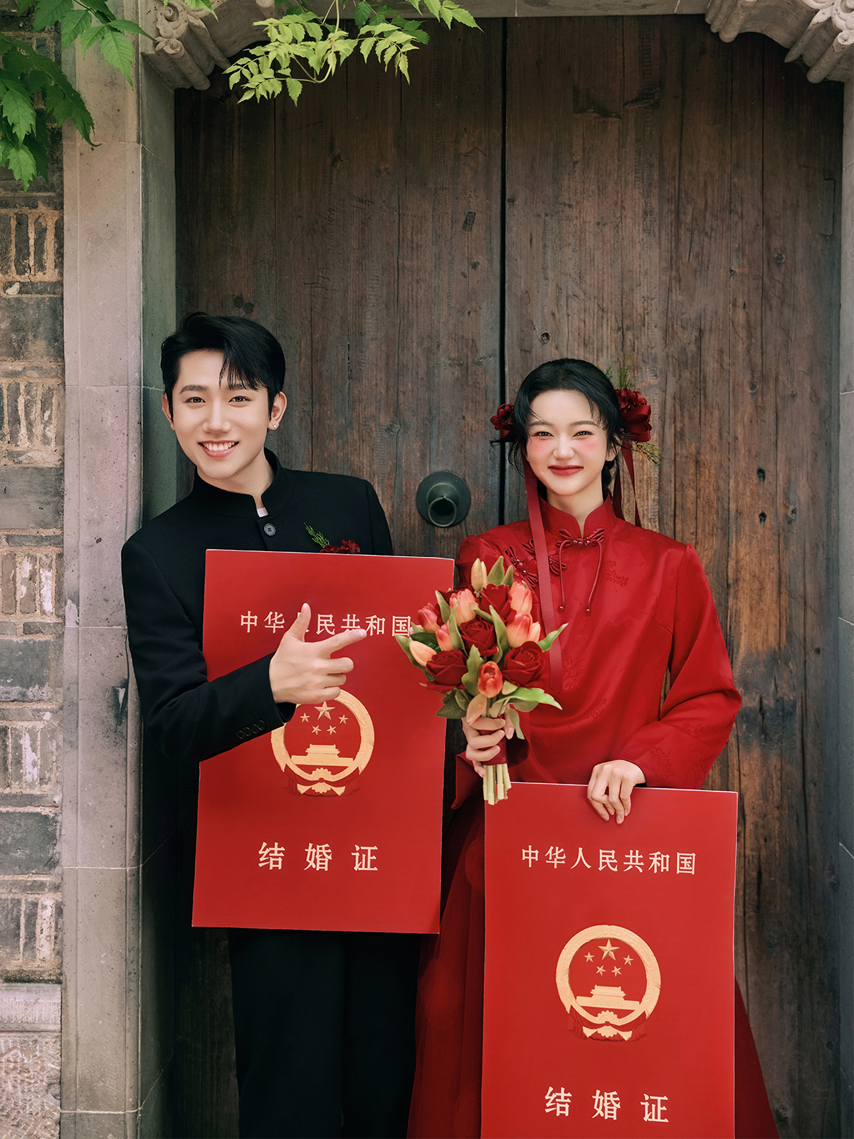 【喜嫁風(fēng)】00后推薦+自由感婚紗照+復(fù)古膠片