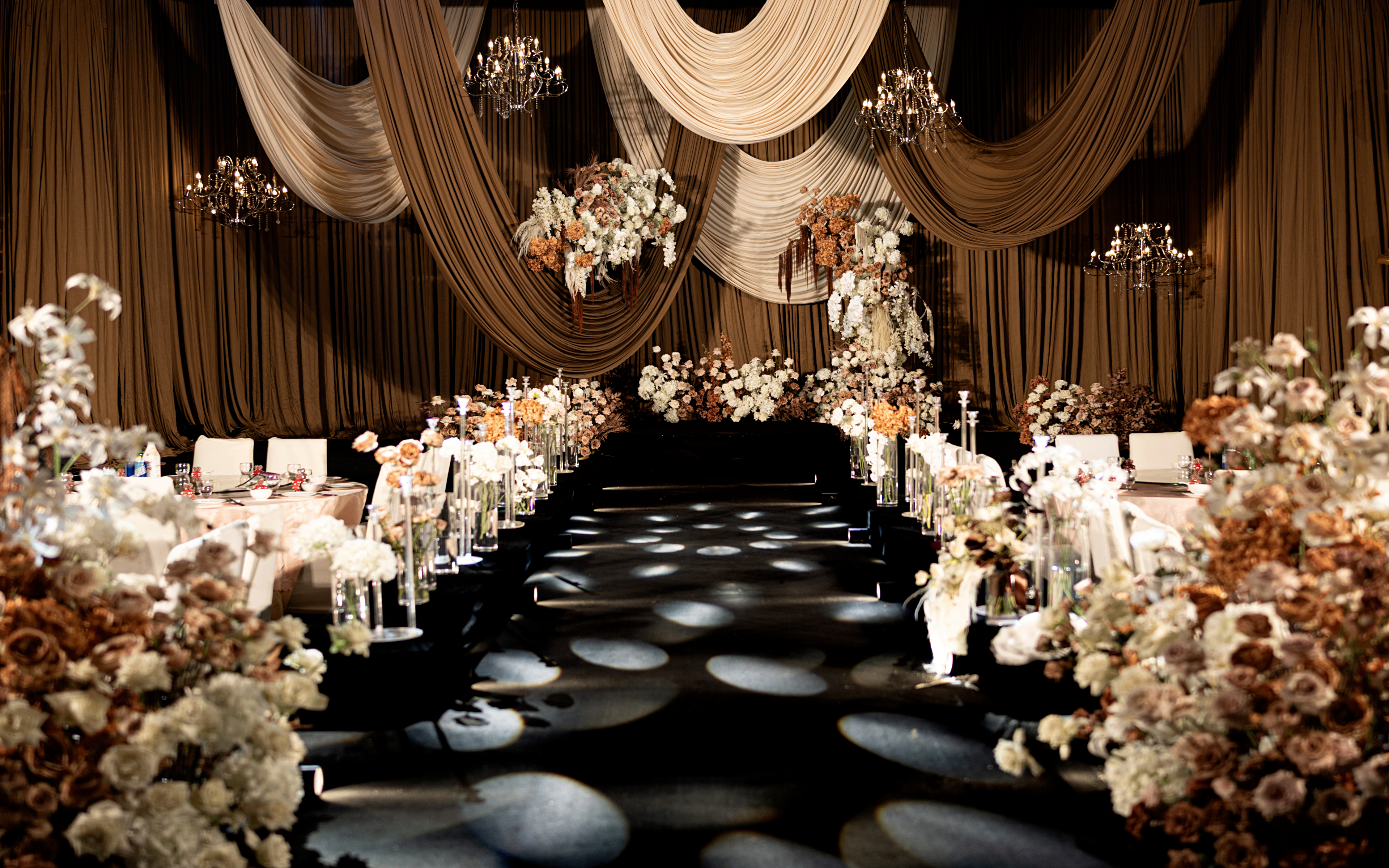 【泰式轻奢布幔婚礼】复古南洋风与轻奢质感