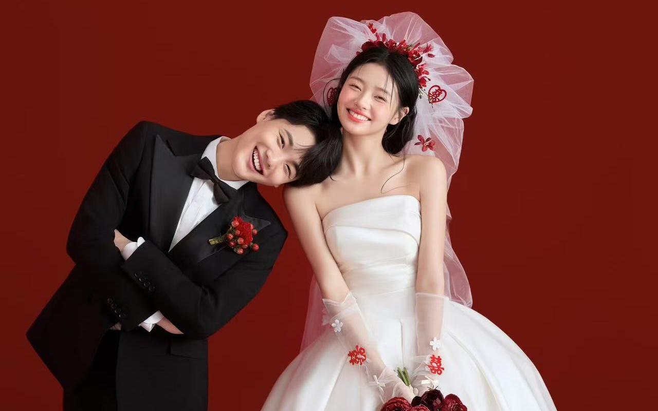 【這組紅白婚紗照殺瘋了】