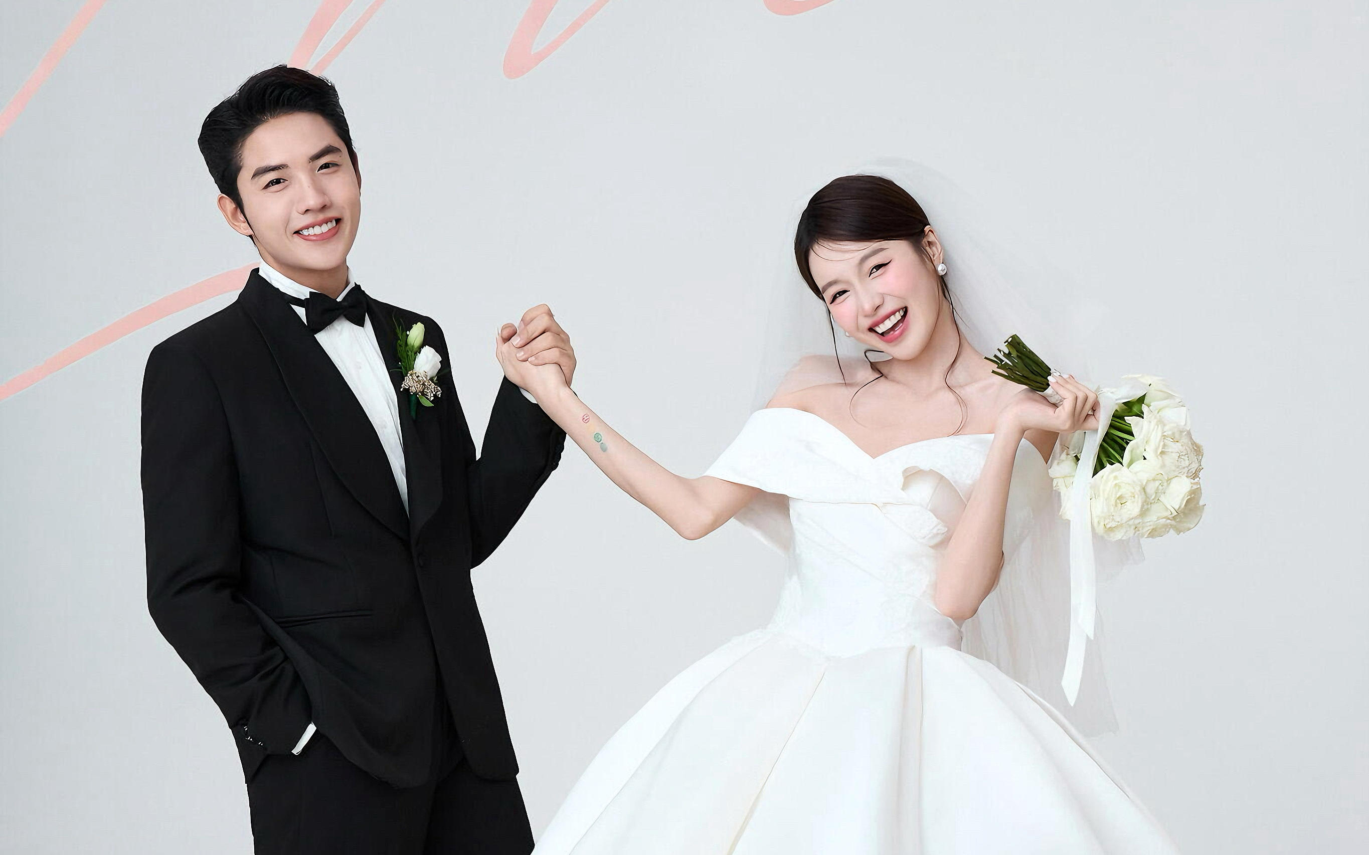 许妍闺闺~极简生命力婚纱照我也拍到啦✌️