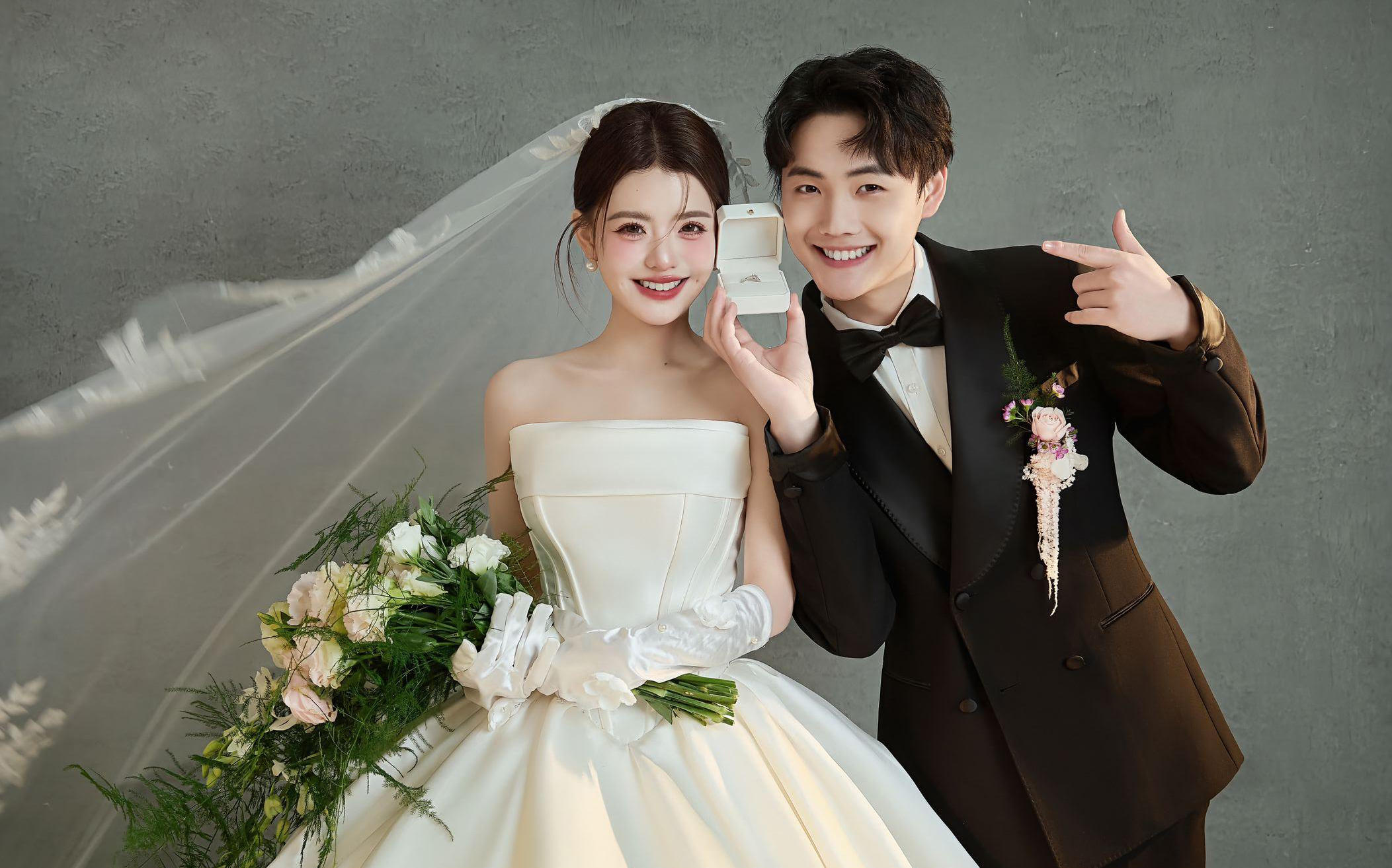 【公主風(fēng)婚紗照的天花板在這里】