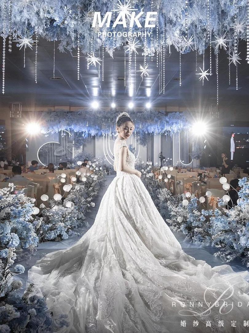 【热卖推荐】总监档全天跟妆不限造型+赠亲友妆