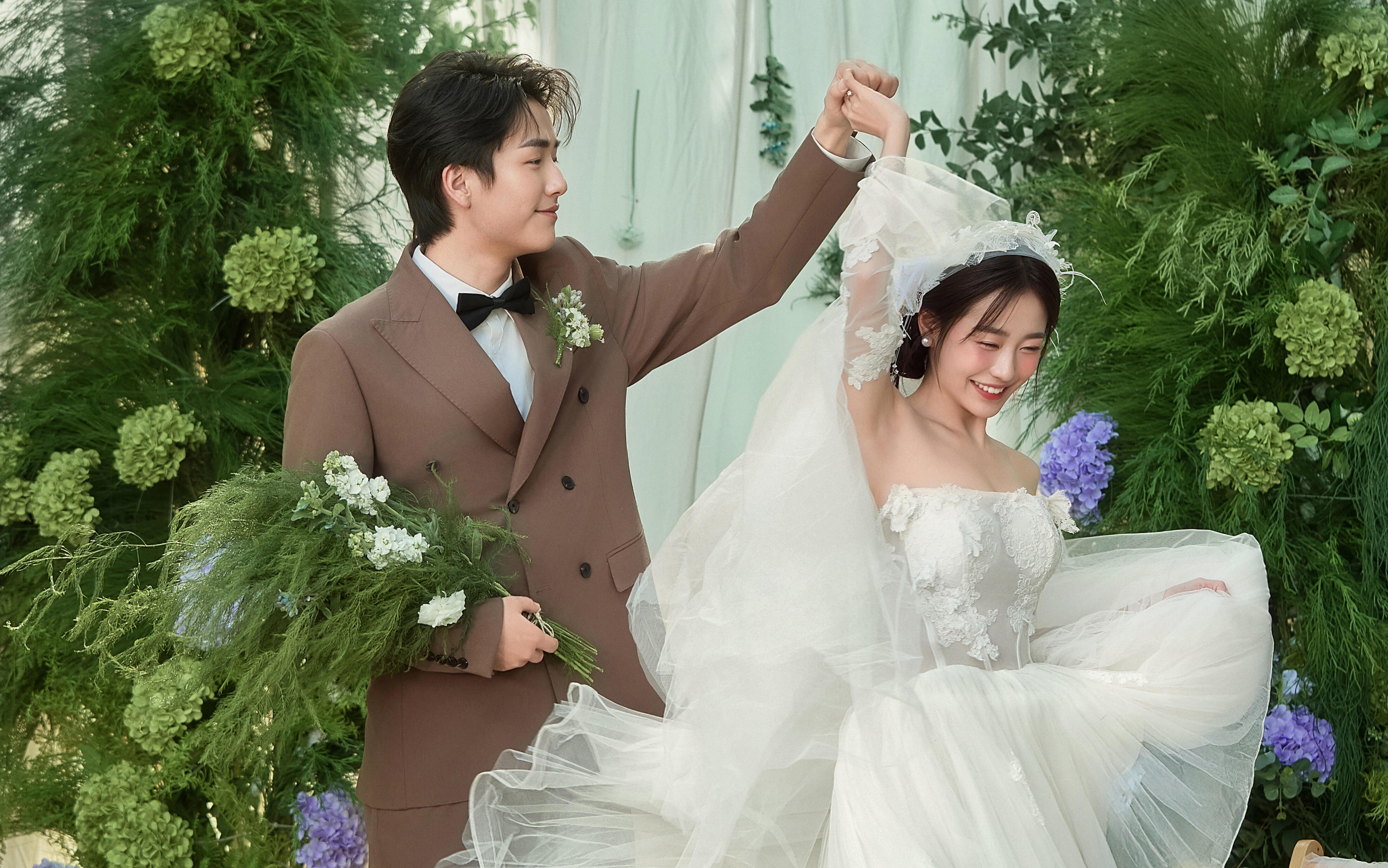 小眾高級的森系復(fù)古油畫婚紗照氛圍感沉浸