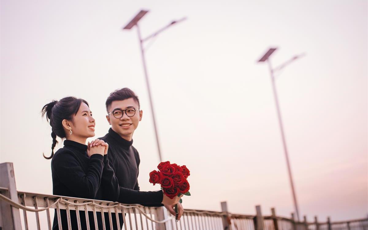 【百合客片】Mr.陈 & Miss .梁