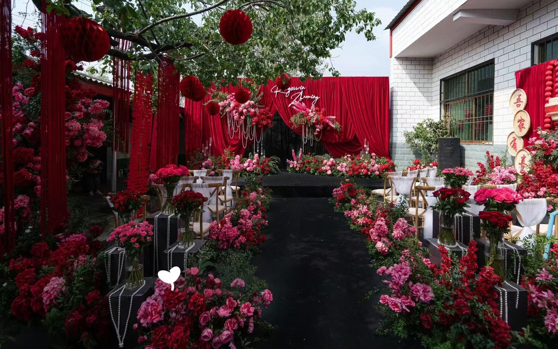 新中式紅韻庭院婚禮｜在繁花與紅綢間演繹傳統(tǒng)與浪漫