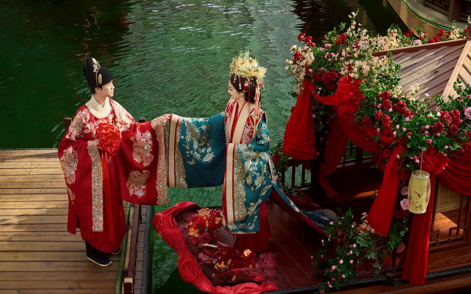 不用到江南❗️银川砂之船就能拍的中式婚纱照