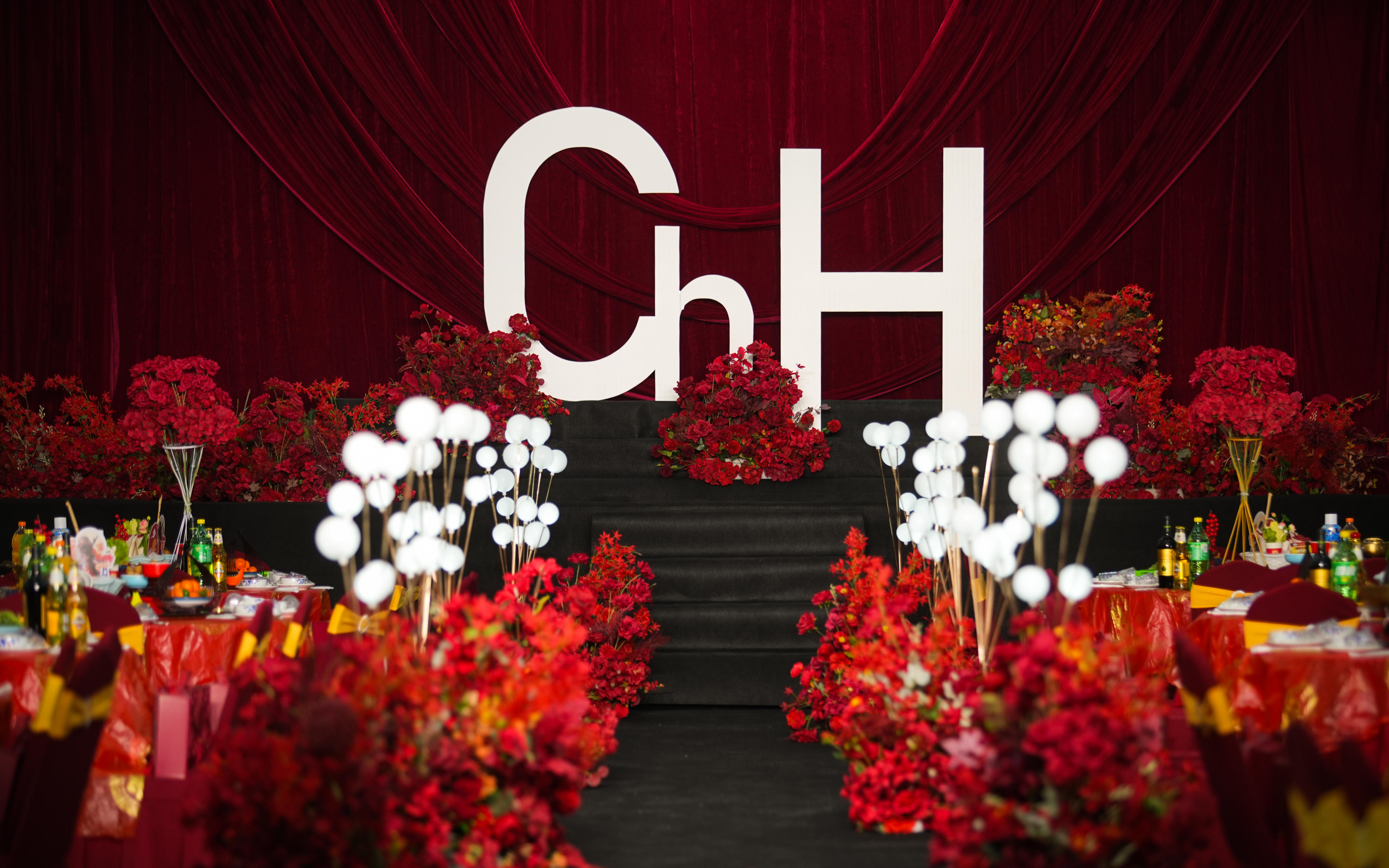 农村礼堂红黑婚礼