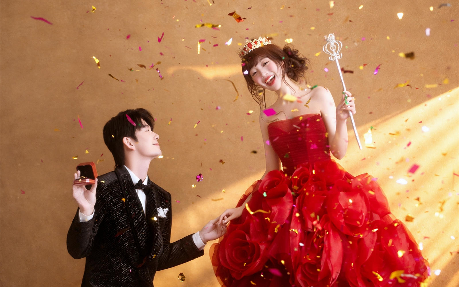 没人能拒绝的红裙婚纱照！在逃公主照进现实！