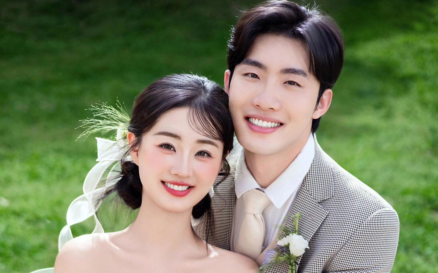 【粉纱草坪婚纱美到少女心了】