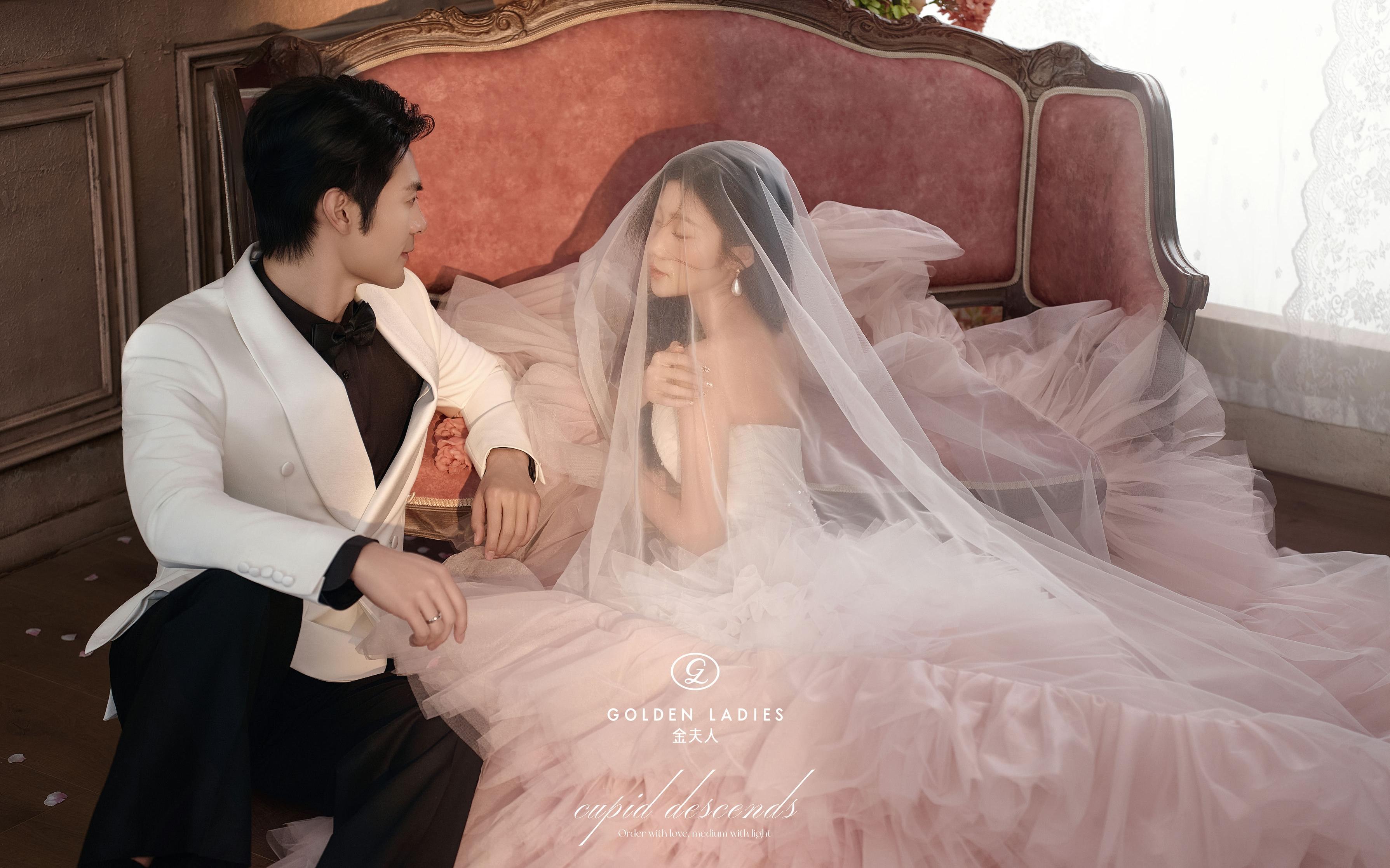 復(fù)古粉紗婚紗照 | 明星同款浪漫氛圍感g(shù)et