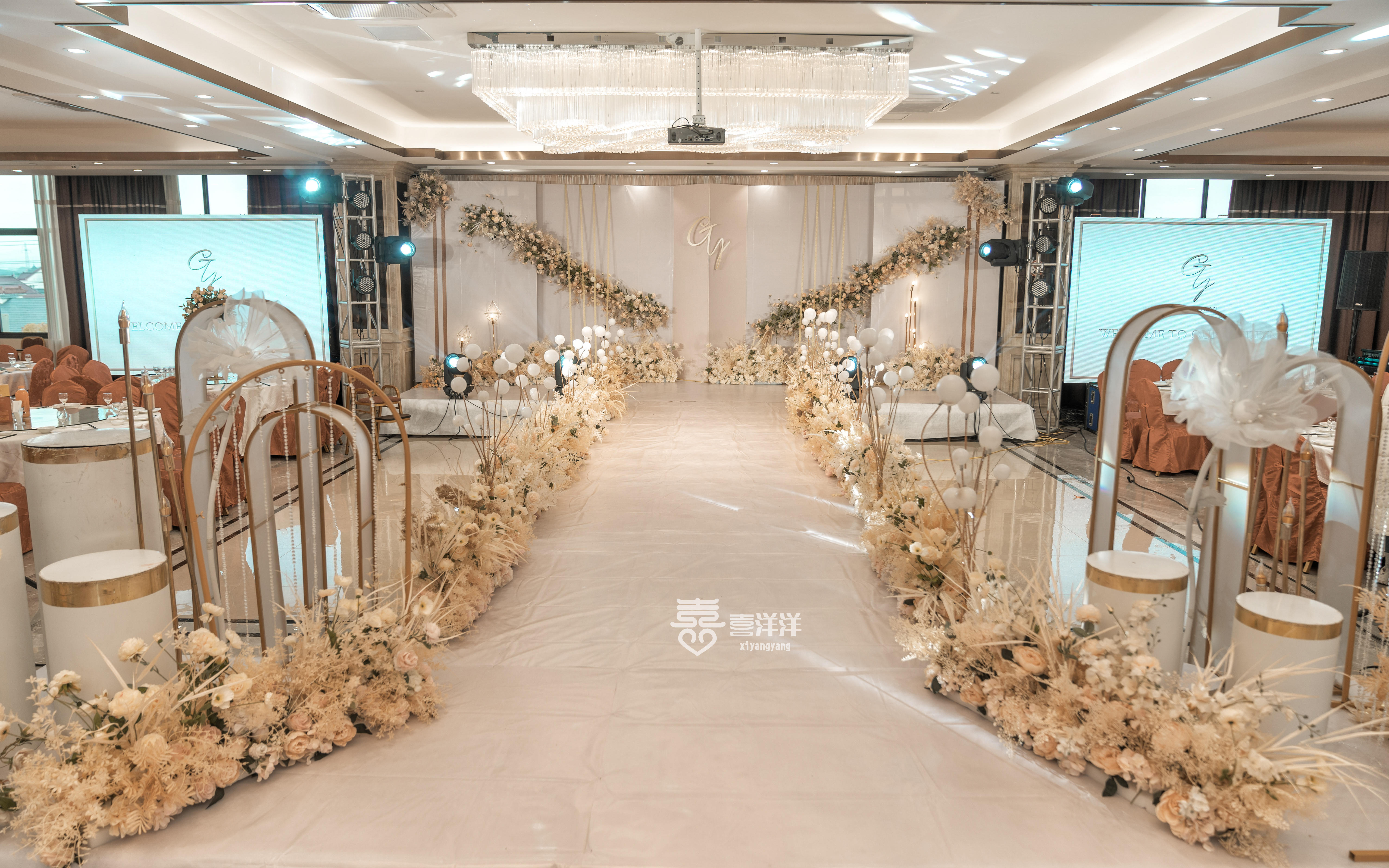 万元左右的婚礼布置（包含四大金刚）