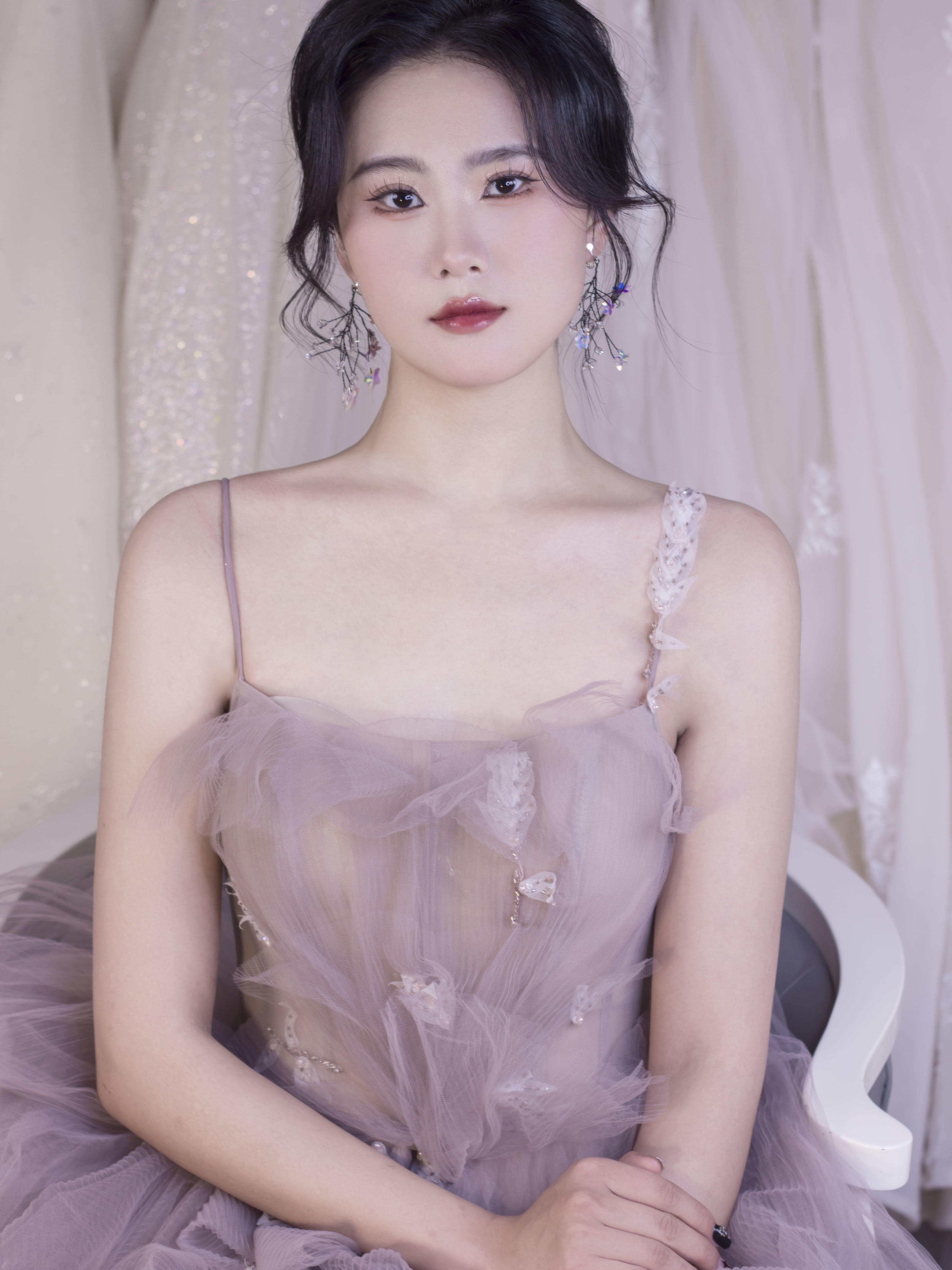 蜜恋美学  资深老师+副化2280全天跟妆  