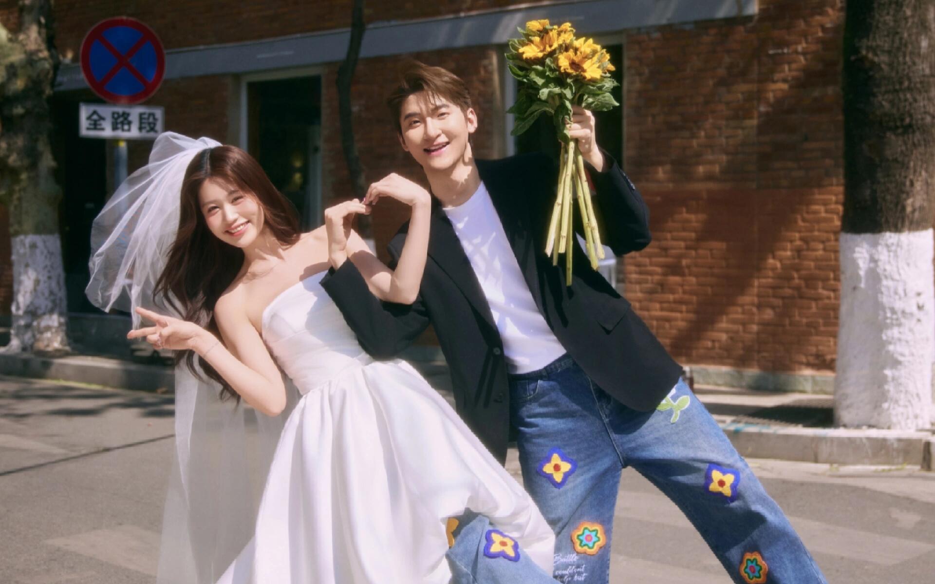 【00后超爱的ins风韩式街拍婚纱照】