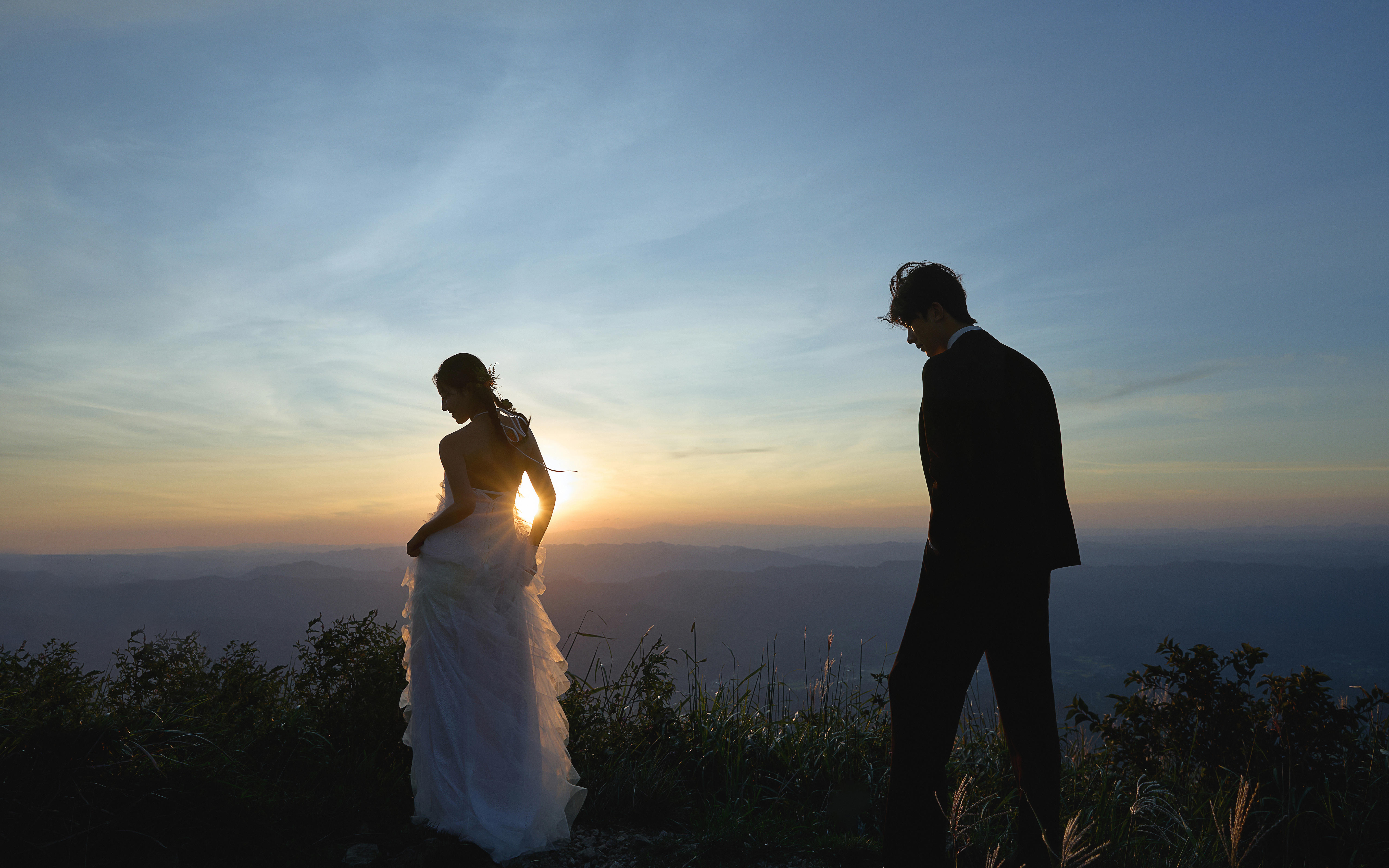 美度國際典范｜藍調(diào)之吻｜夕陽夜景