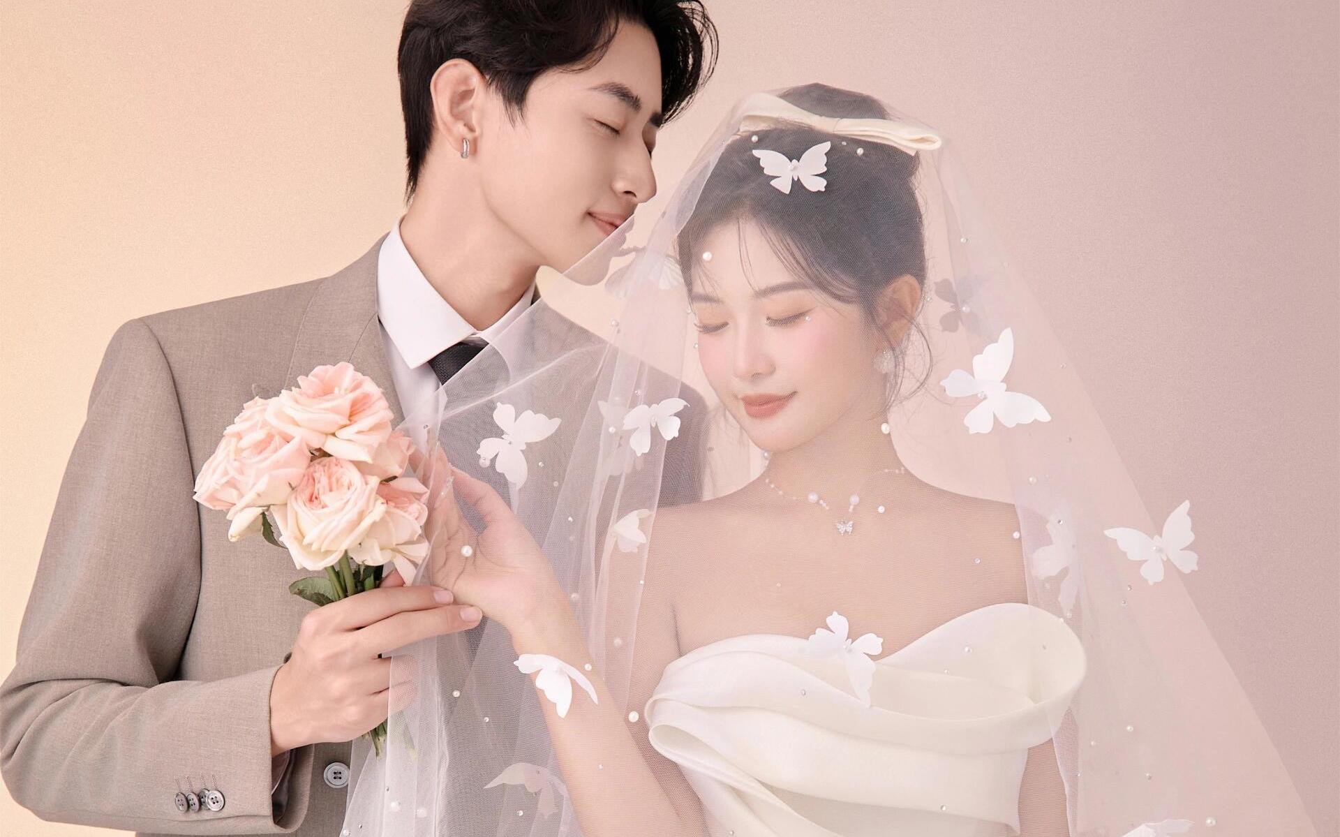 🩰拍同款粉系韩式婚纱照