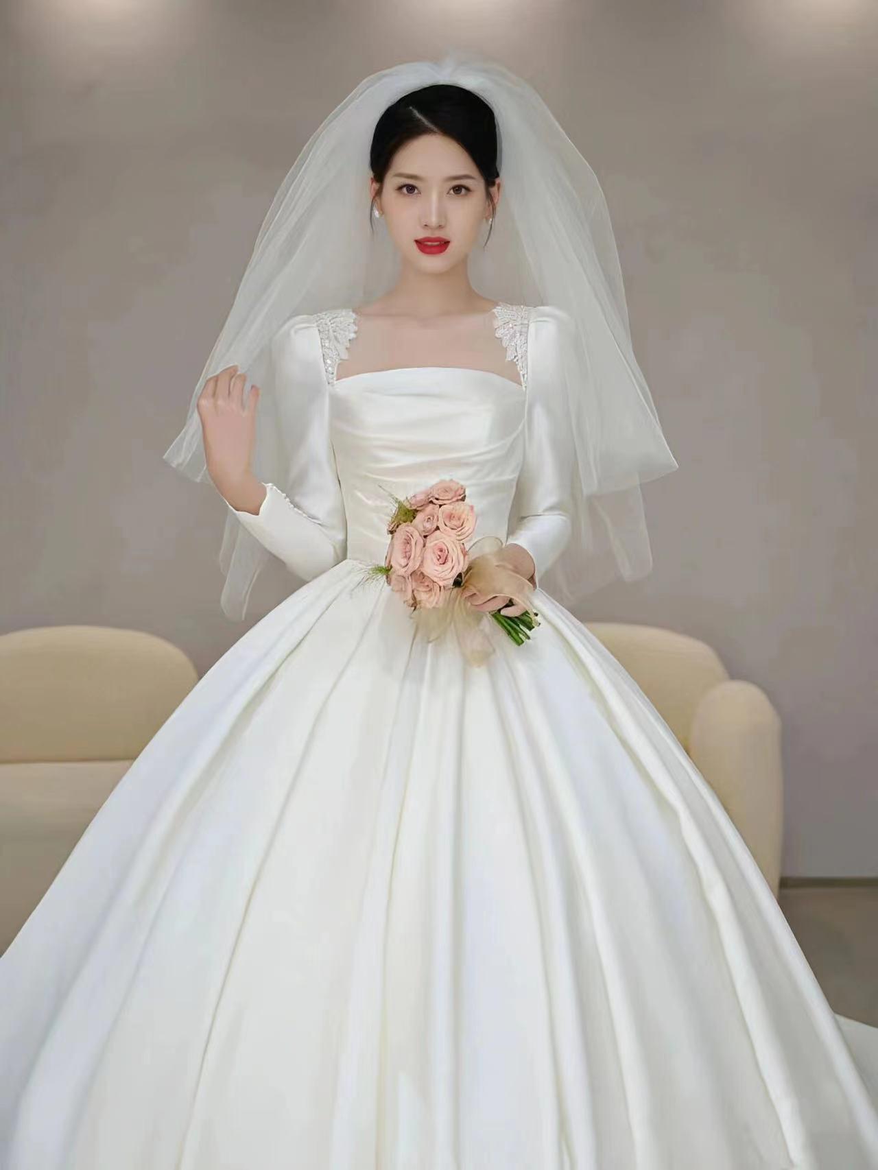 重工婚纱＋四套伴娘服