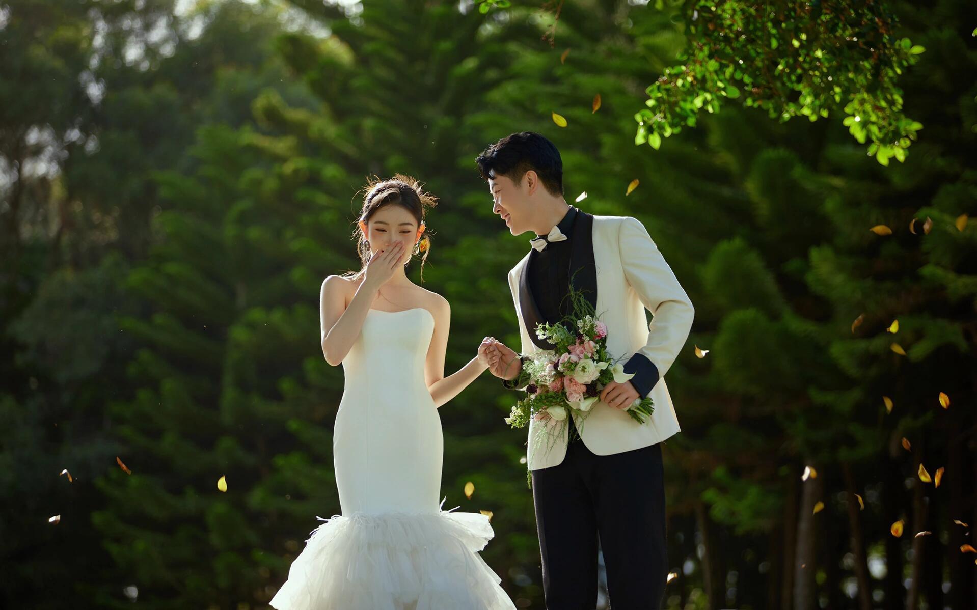 【客片欣赏】超嗨的现场，是生命力爆棚的森系婚纱照