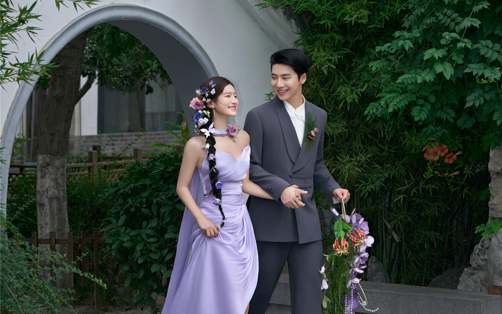 紫气东来｜我们的新中式婚照，美得像一幅会呼吸的画