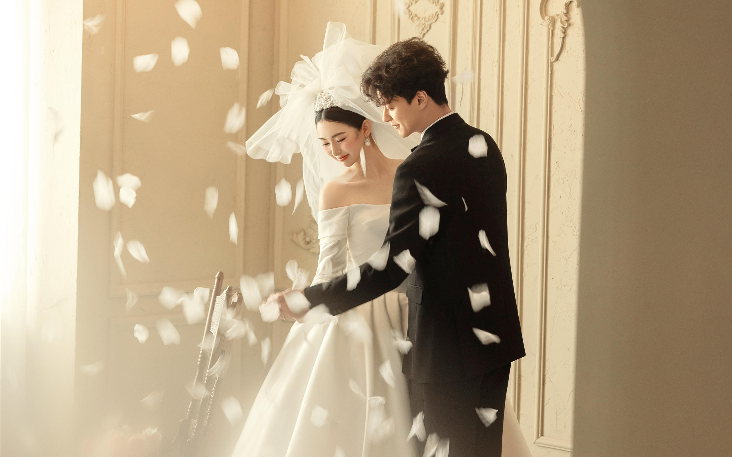 【查詢??報價】拍同款?? 新人??黃先生潘女士