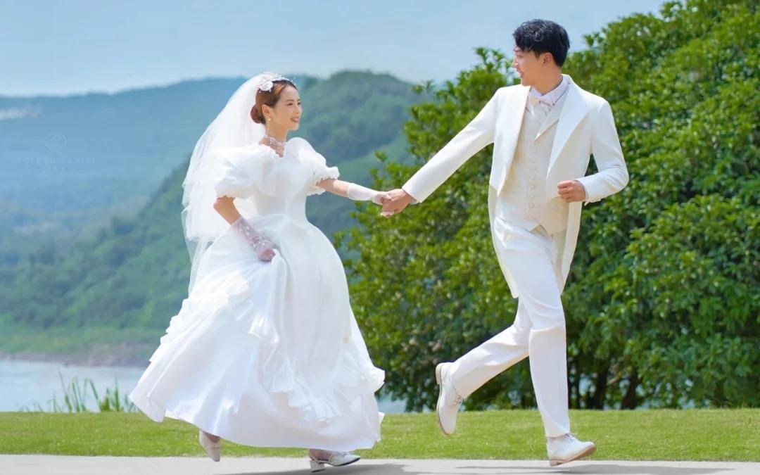 🍃把法式仪式感搬进草坪婚纱照